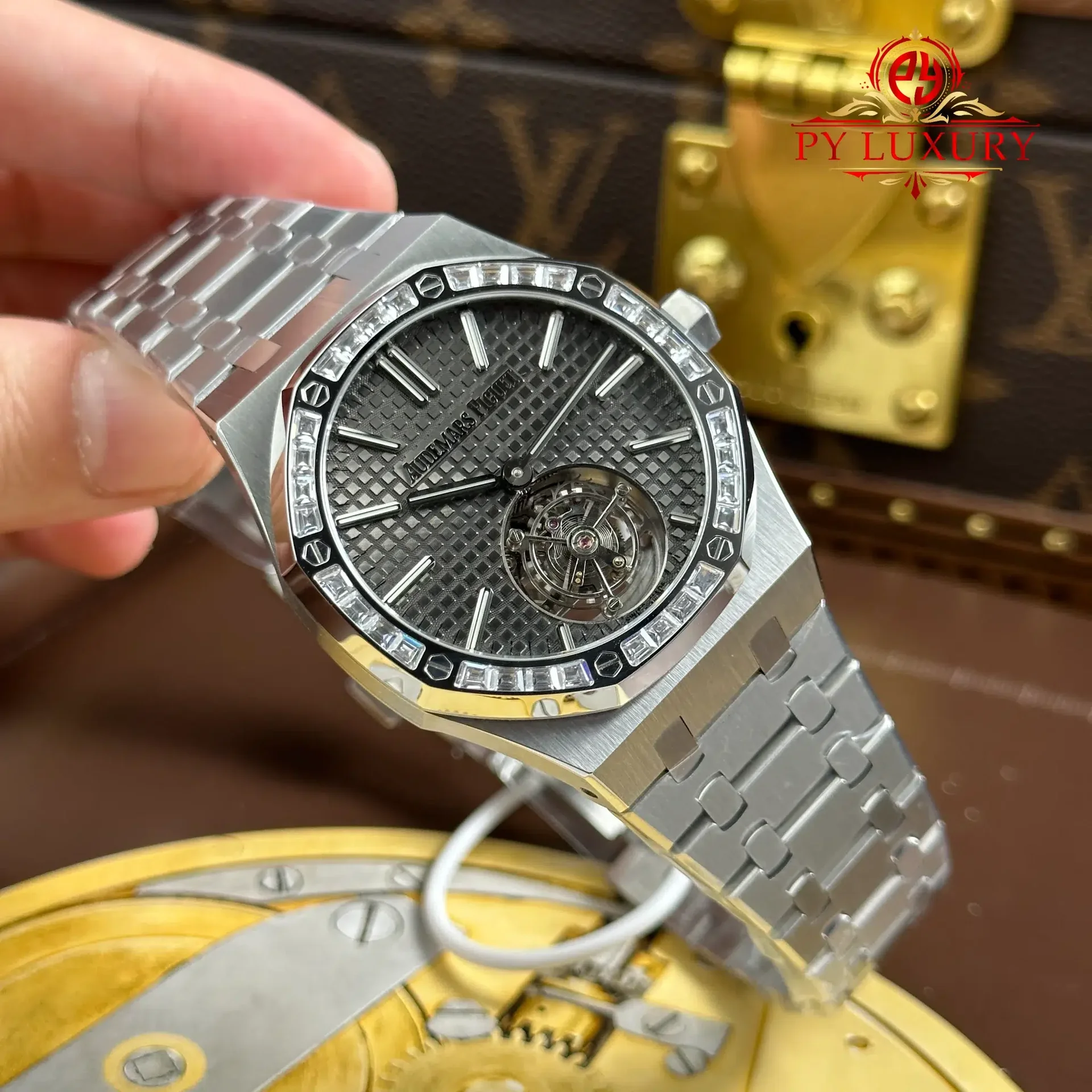 Audemars Piguet Royal Oak Flying Tourbillon 26730BC Grey Dial Diamond Bezel Best Replica BBS 41mm - 图片 2