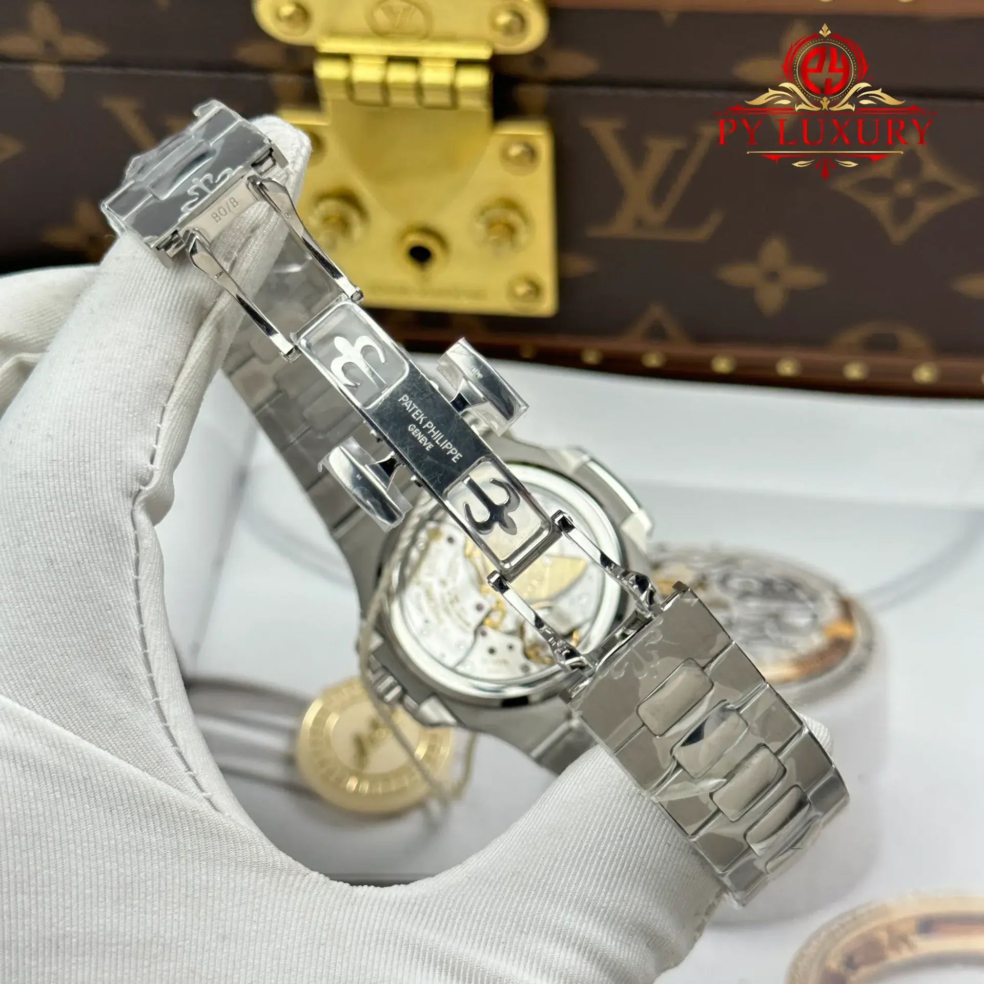 Patek Philippe Nautilus 5712/1A Blue Dial Top Quality Replica PPF V3 40mm - 图片 12