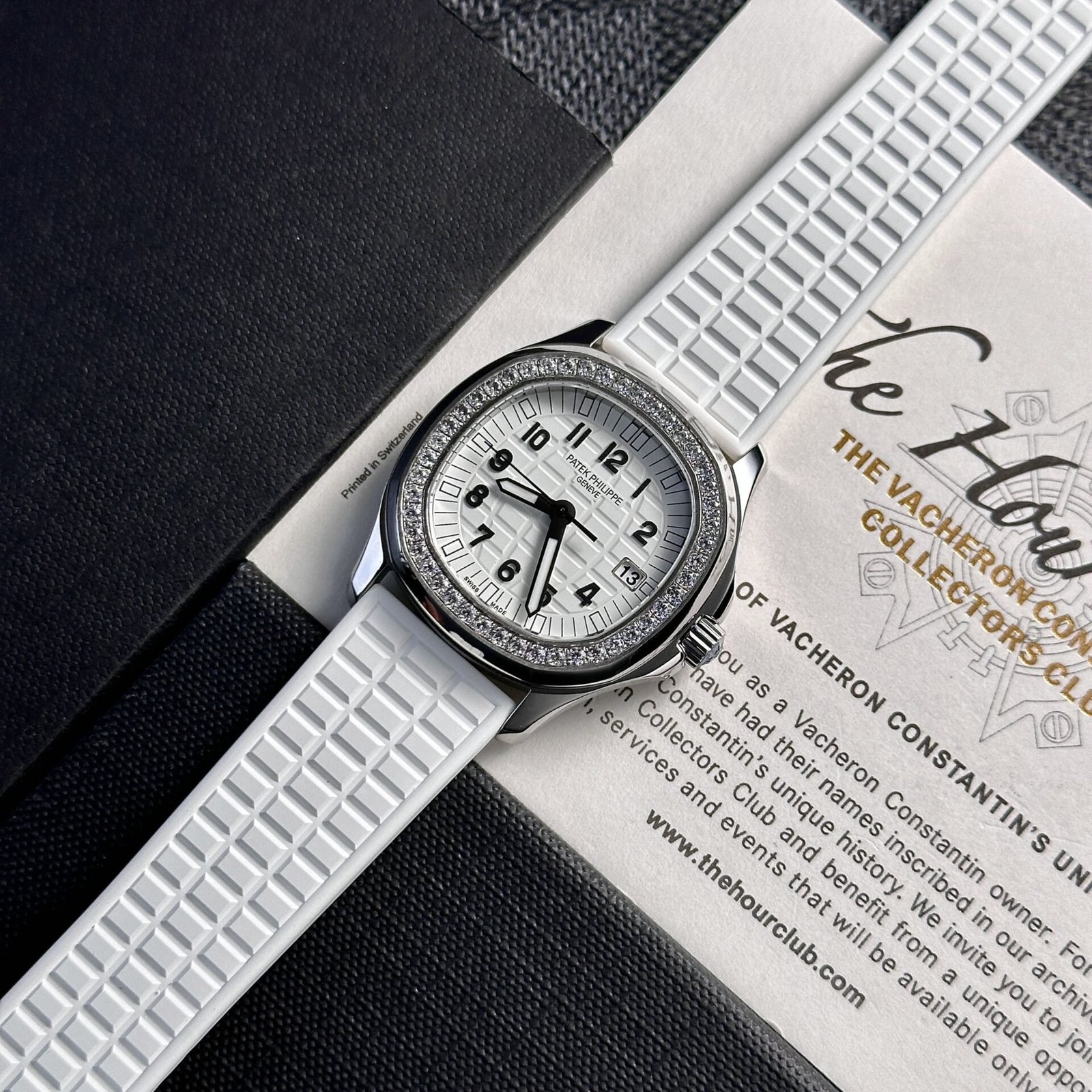 Patek Philippe Aquanaut 5067A White Dial Swiss Quartz Replica PPF 35.6mm - 图片 3