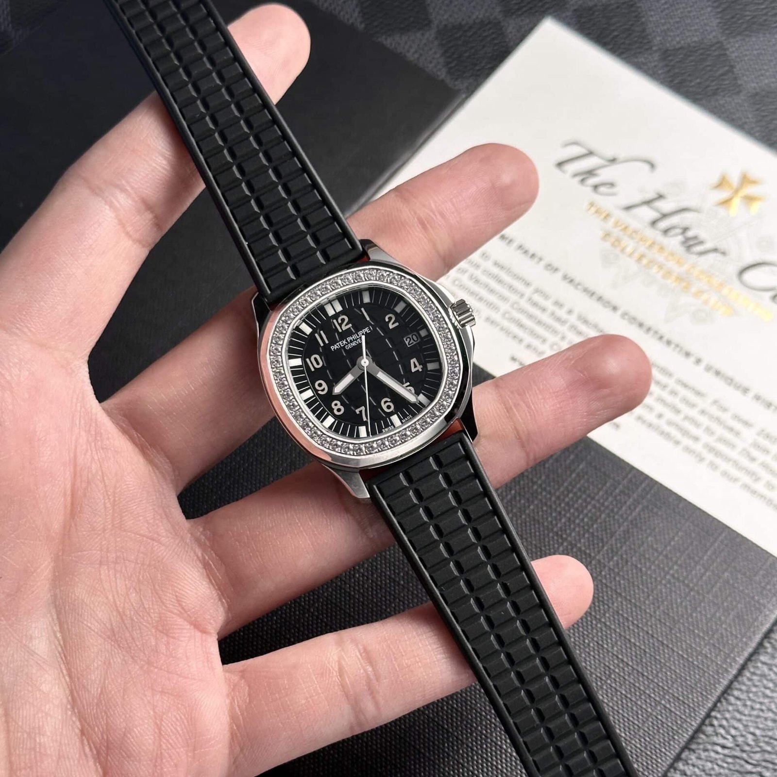 Patek Philippe Aquanaut 5067A Black Dial Swiss Quartz Replica PPF 35.6mm - 图片 2