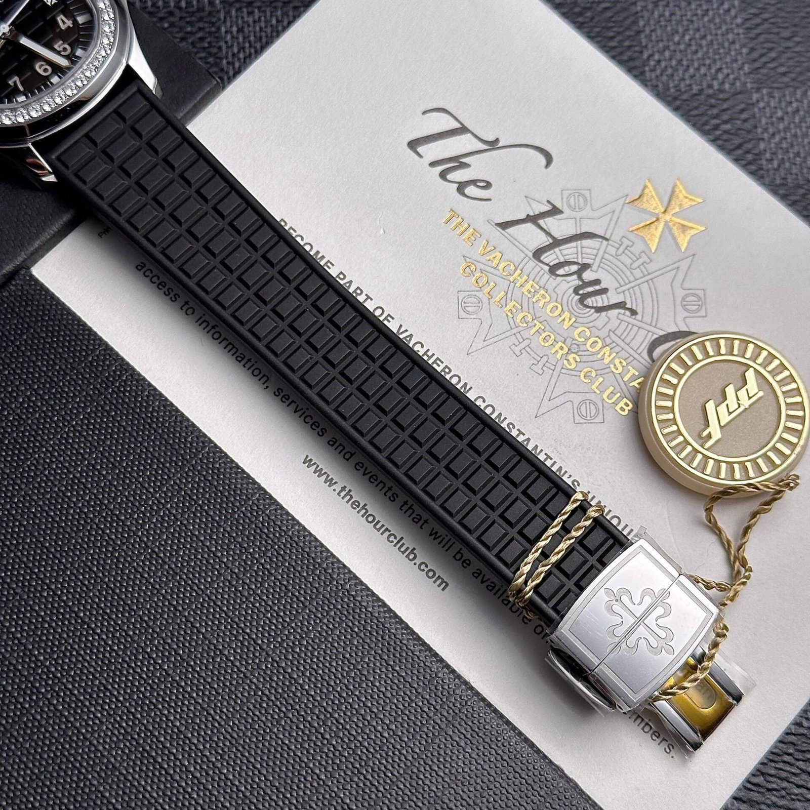 Patek Philippe Aquanaut 5067A Black Dial Swiss Quartz Replica PPF 35.6mm - 图片 7