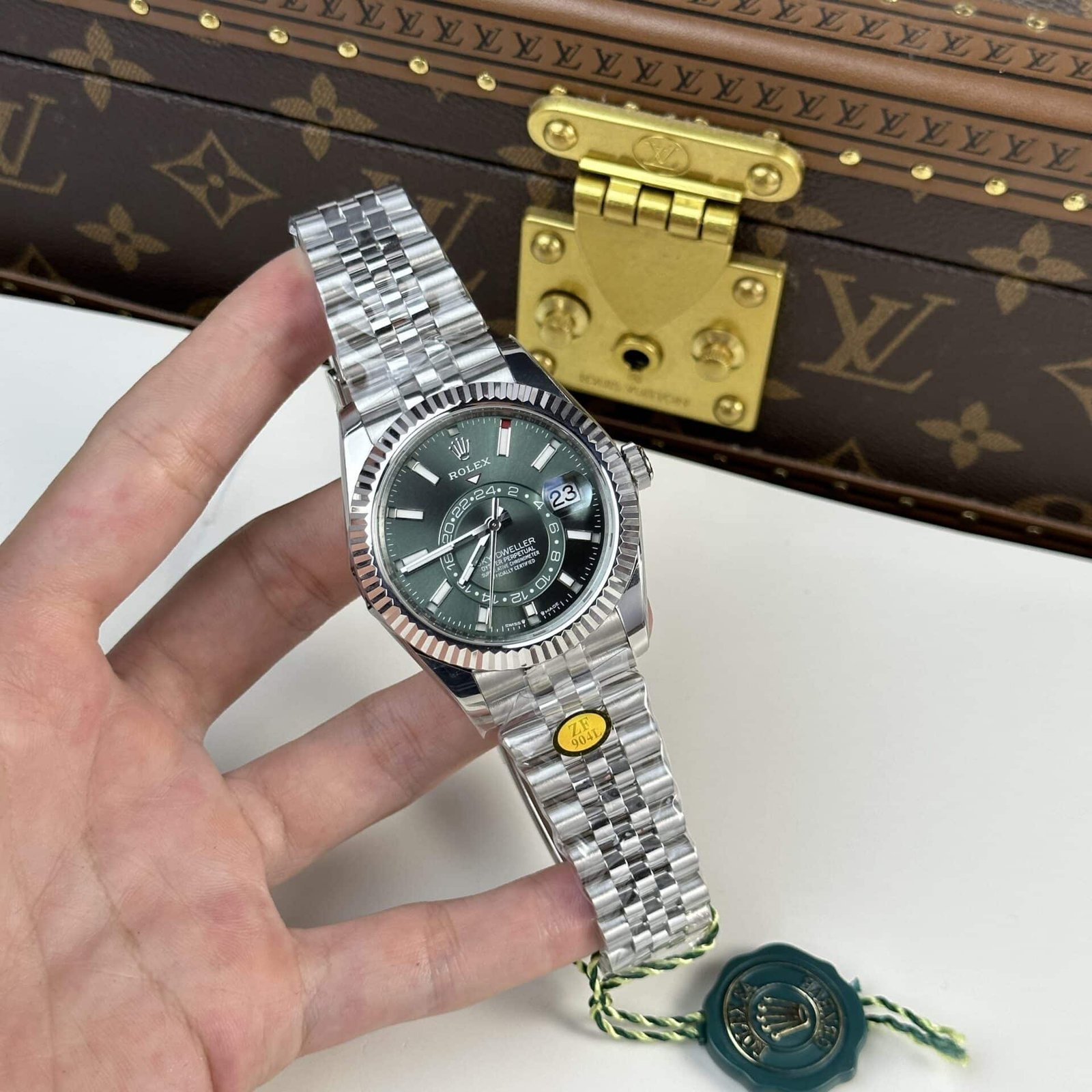 Rolex Sky-Dweller 326934 Green Mint Dial Jubilee Bracelet Best Replica 42mm - 图片 2