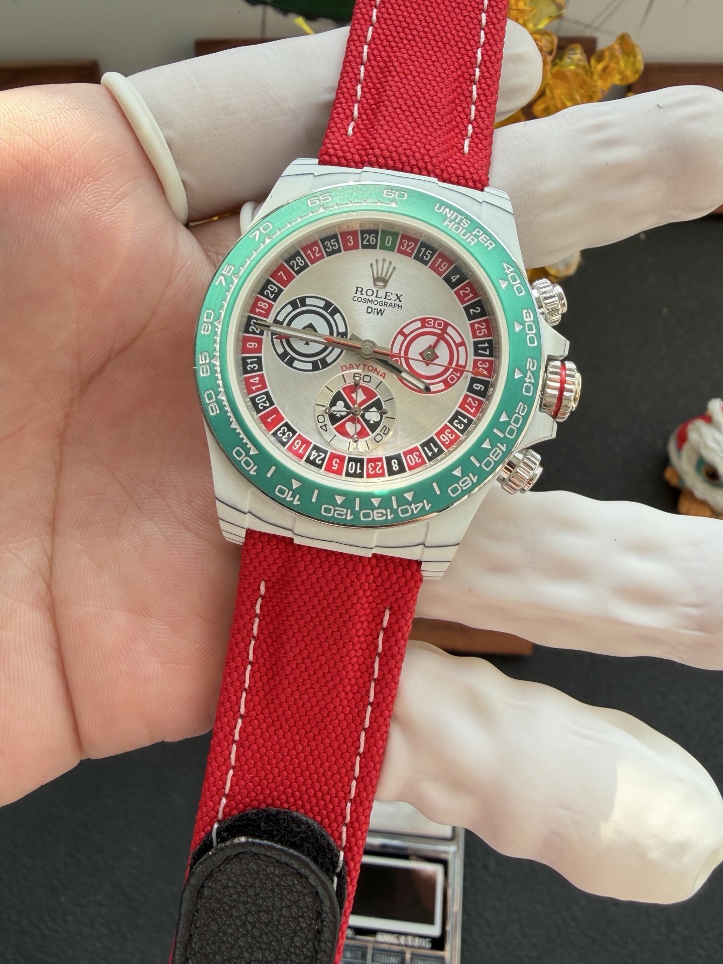 Rolex Daytona DiW LUCKY PLAYER QF White Quartz TPT Red Nylon Strap Best Replica 40mm - 图片 3