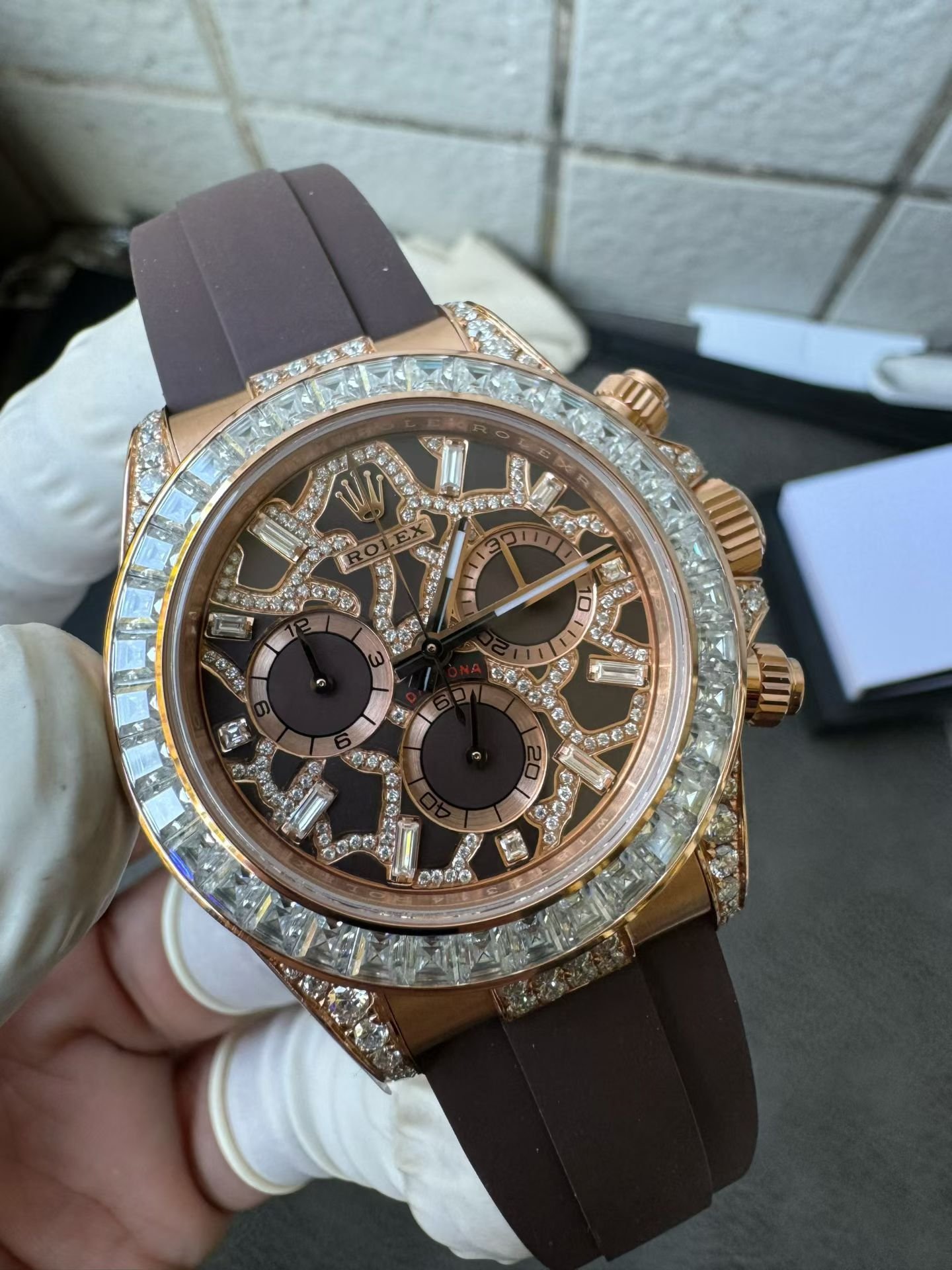 Rolex Daytona 126555TBR Giraffe Rose Gold Chestnut Brown Diamond Dial Diamond Bezel Custom Moissanite 40mm - 图片 4
