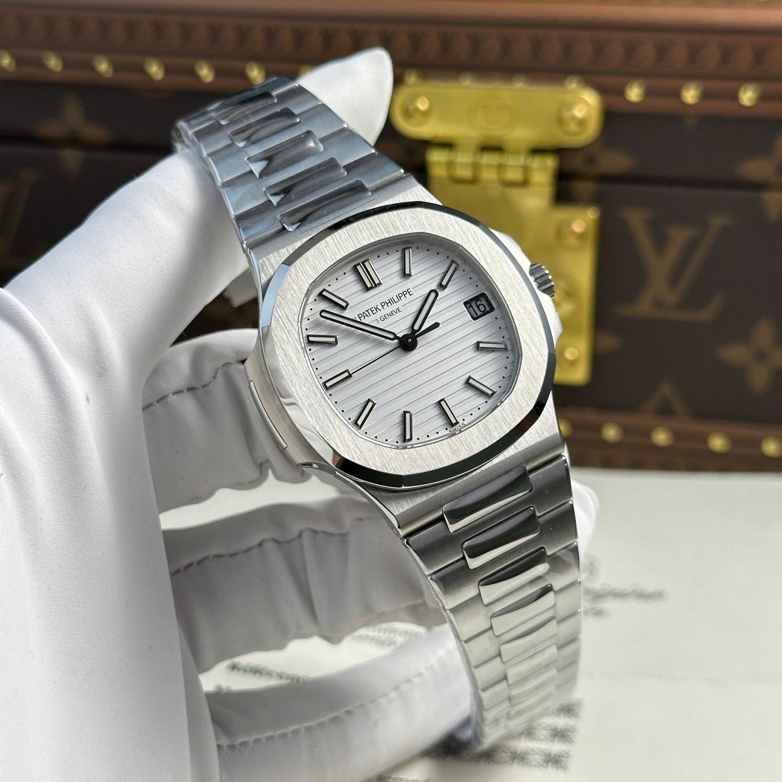 Patek Philippe Nautilus 5711/1A-011 White Dial Modified Version 1:1 Super Clone 40mm - 图片 2