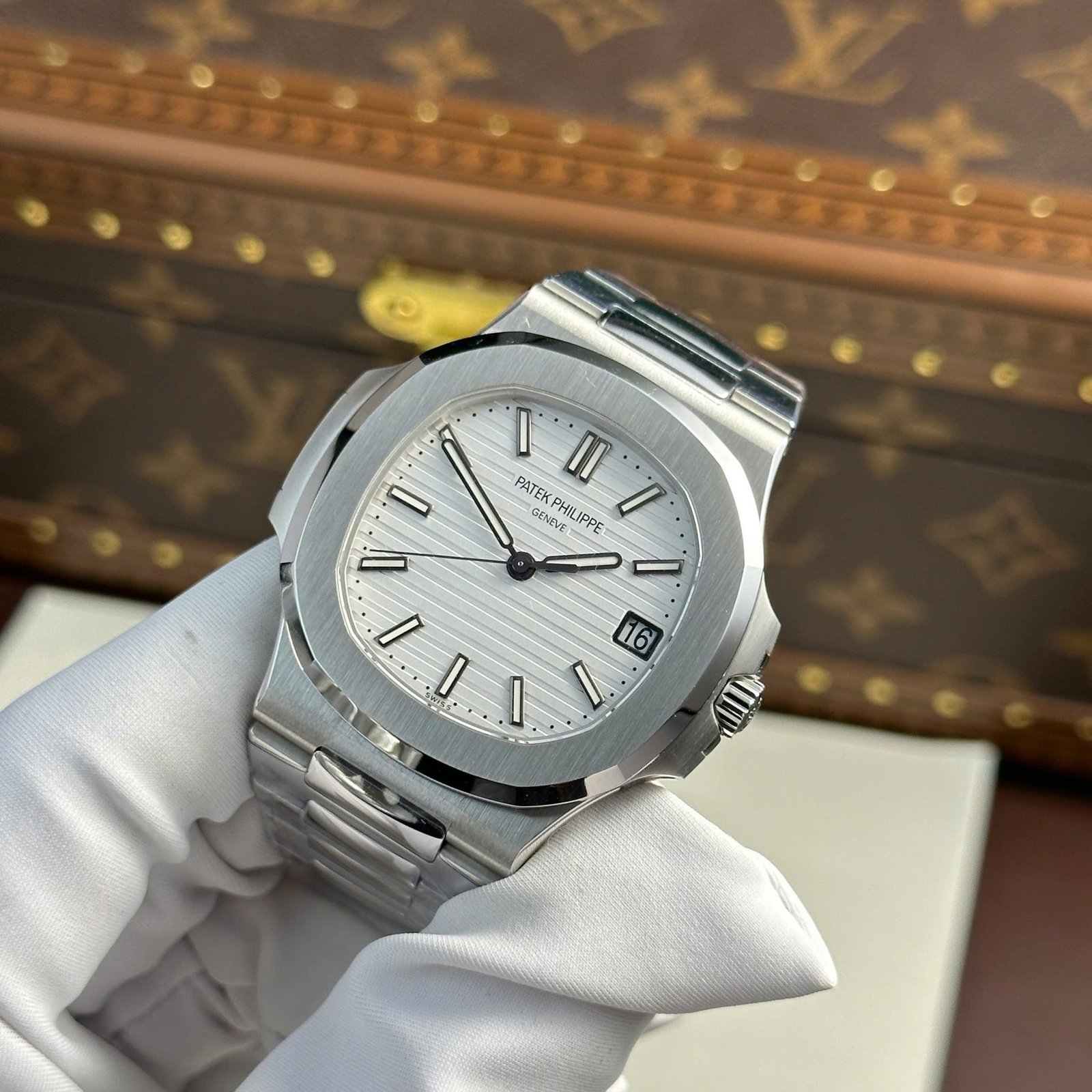 Patek Philippe Nautilus 5711/1A-011 White Dial Modified Version 1:1 Super Clone 40mm - 图片 3