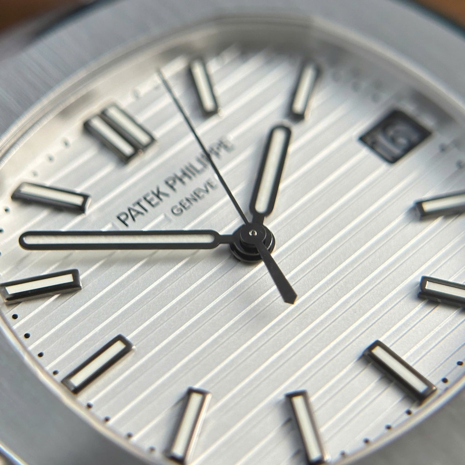Patek Philippe Nautilus 5711/1A-011 White Dial Modified Version 1:1 Super Clone 40mm - 图片 7
