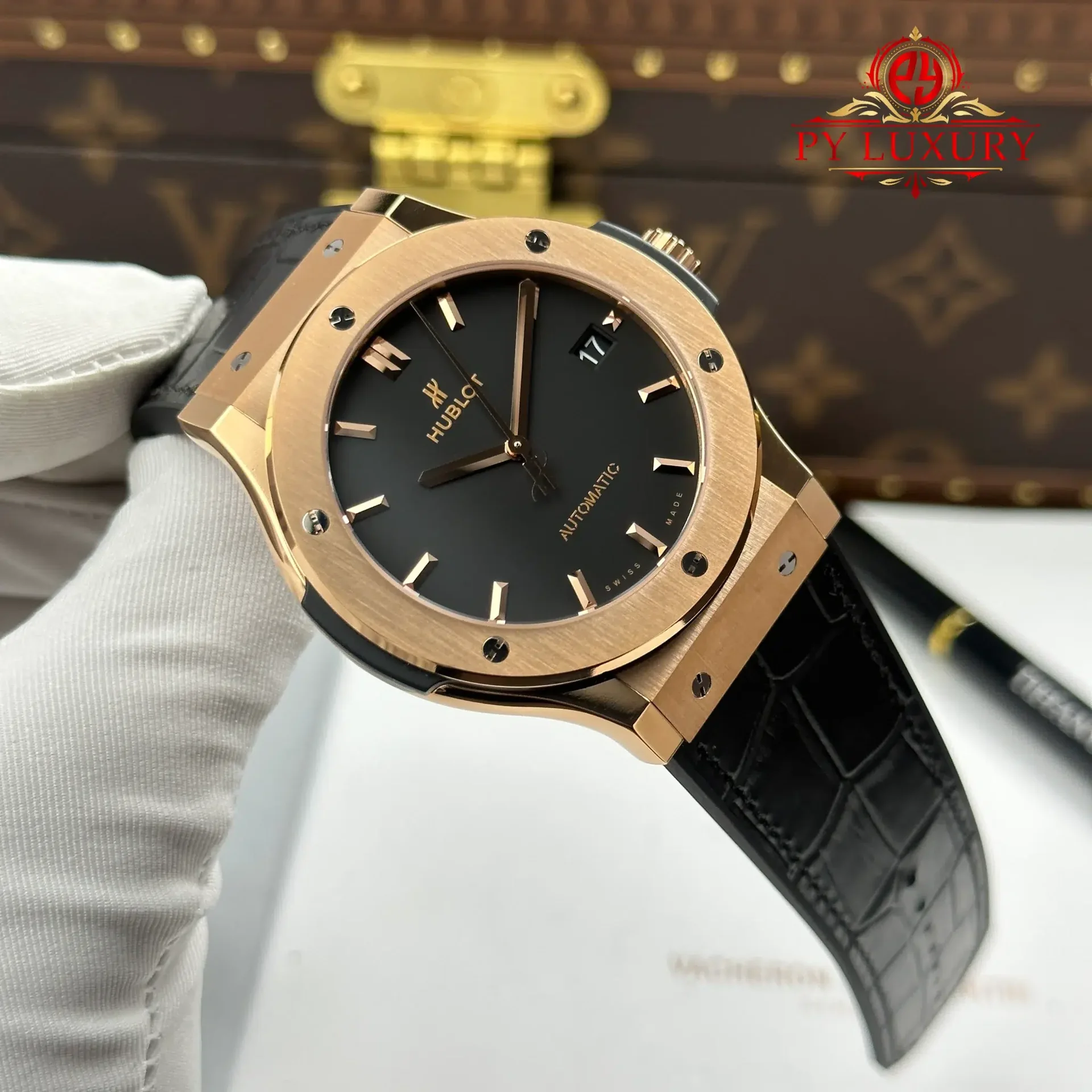Hublot Classic Fusion King Gold Black Dial 45mm 1:1 Best Replica JJZ Factory - 图片 4