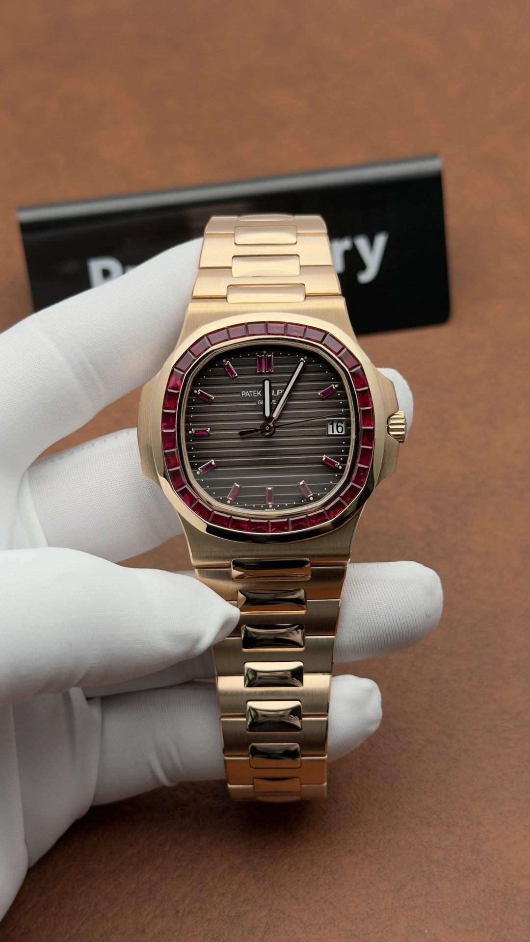 Patek Philippe Nautilus 5723/112R-001 18K Solid Gold Natural Ruby 40mm