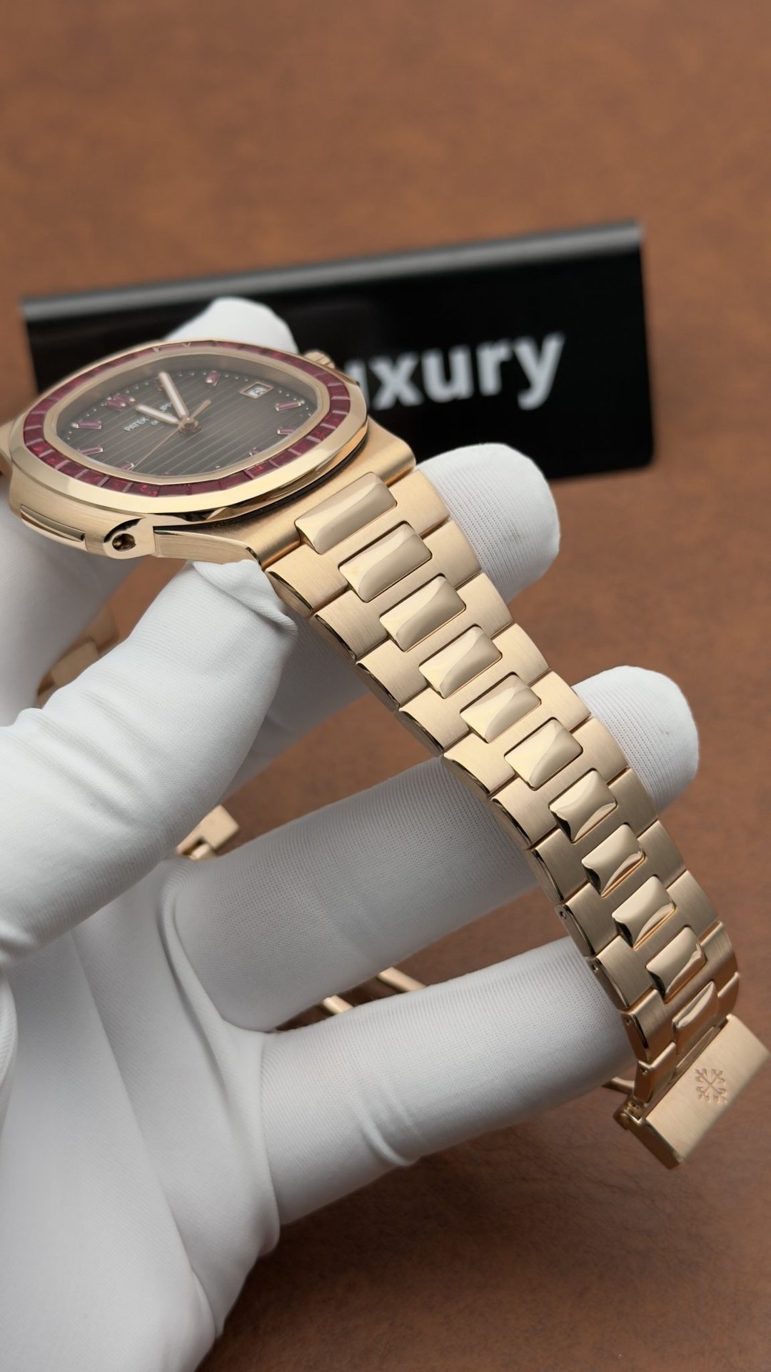 Patek Philippe Nautilus 5723/112R-001 18K Solid Gold Natural Ruby 40mm - 图片 8