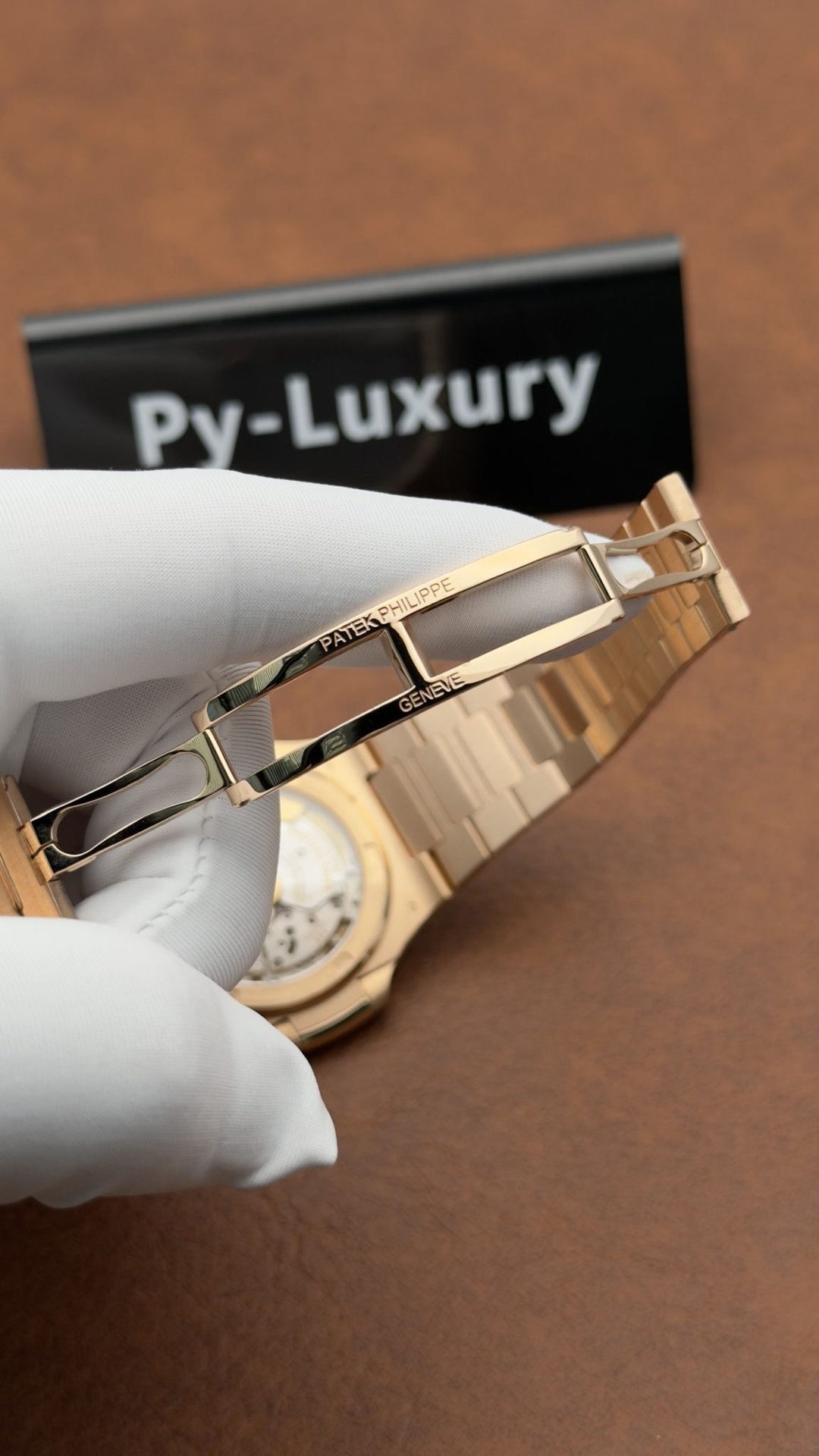 Patek Philippe Nautilus 5723/112R-001 18K Solid Gold Natural Ruby 40mm - 图片 14