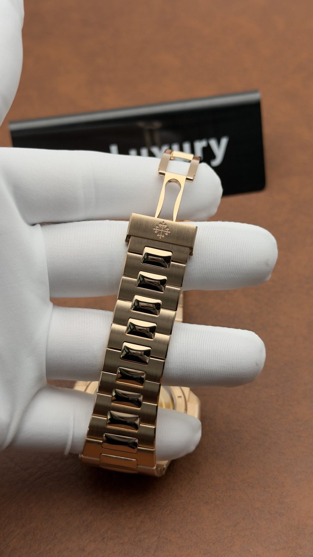 Patek Philippe Nautilus 5723/112R-001 18K Solid Gold Natural Ruby 40mm - 图片 15