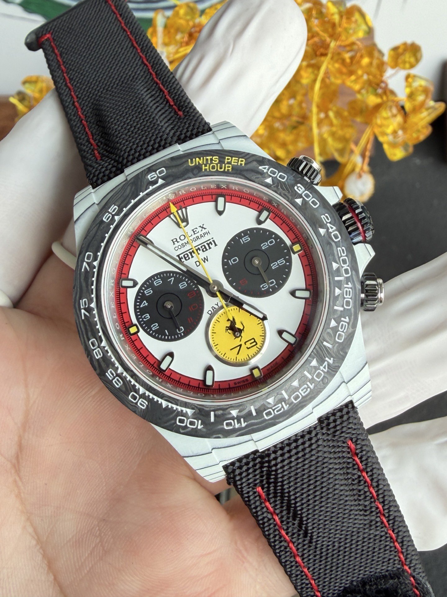 Rolex DiW Daytona Ferrari Edition RT White Quartz TPT Black Carbon Bezel Super Clone 40mm - 图片 2
