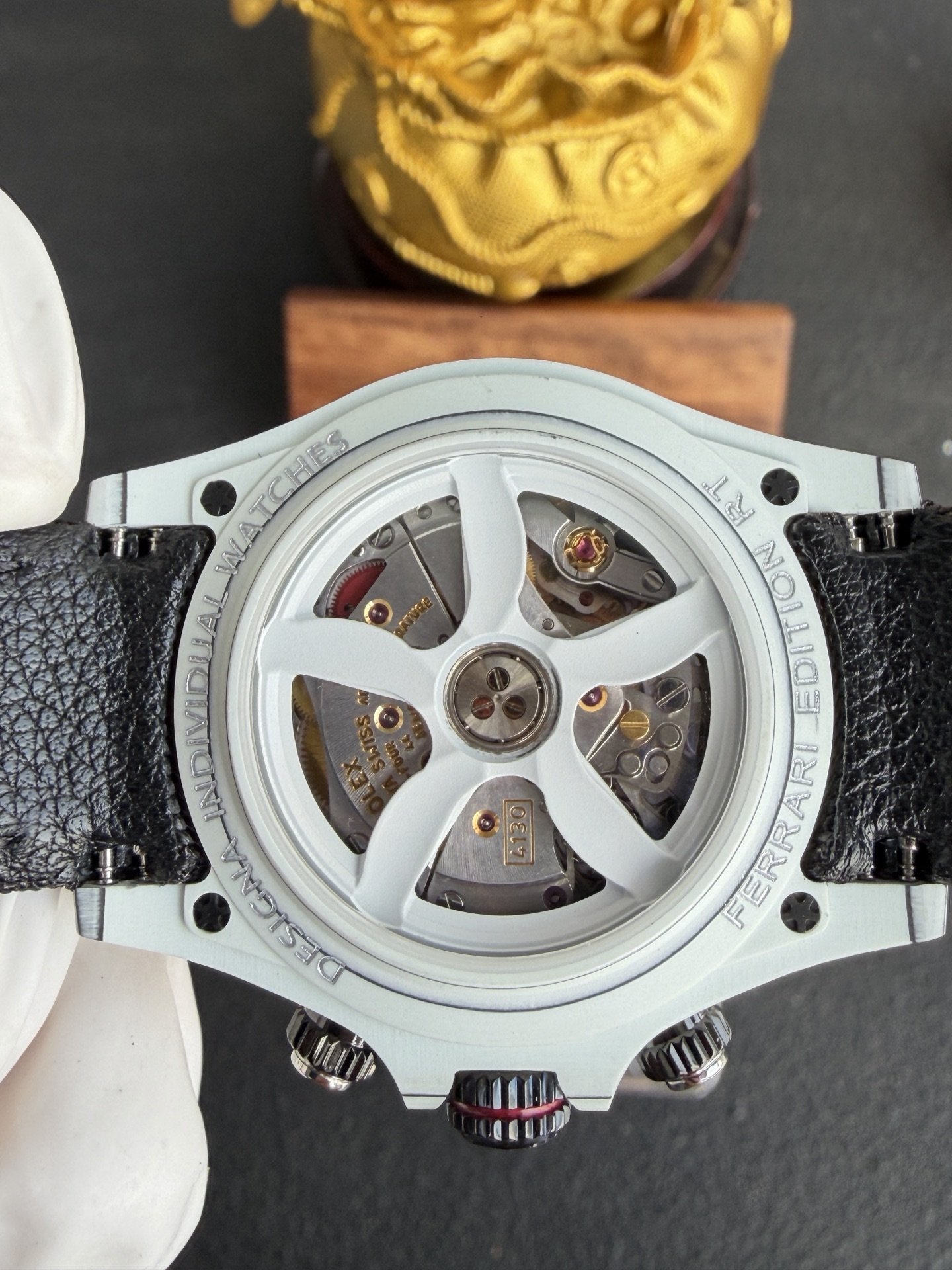 Rolex DiW Daytona Ferrari Edition RT White Quartz TPT Black Carbon Bezel Super Clone 40mm - 图片 9