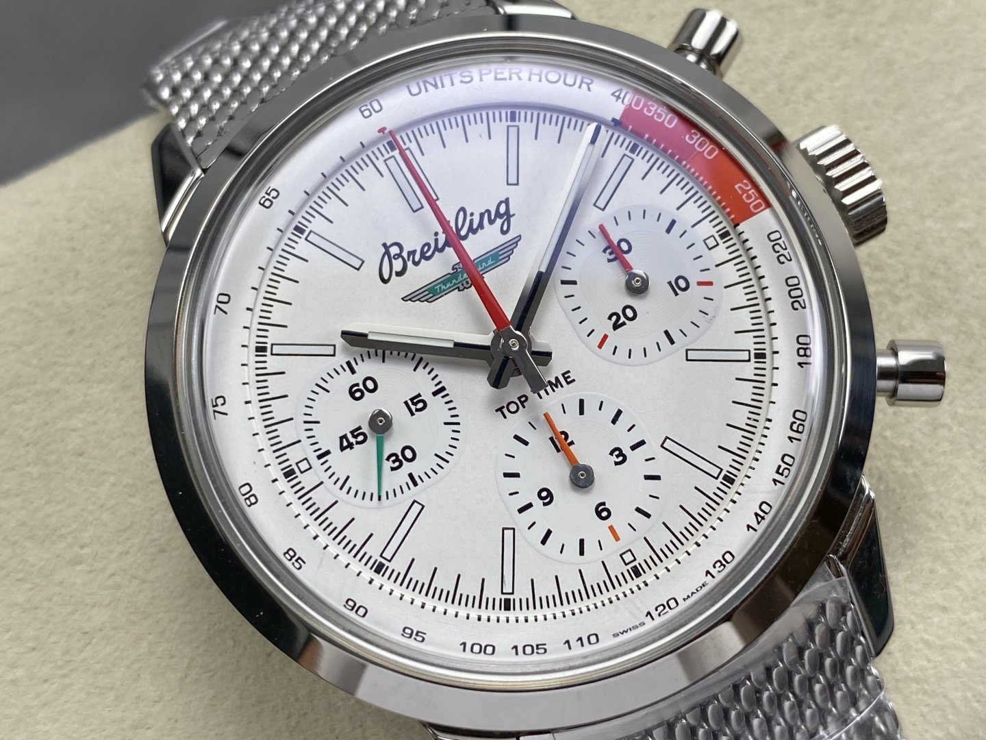 Breitling Top Time B01 Ford Thunderbird AB01766A1A1A1 White Dial Best Replica BLS 41mm - 图片 3