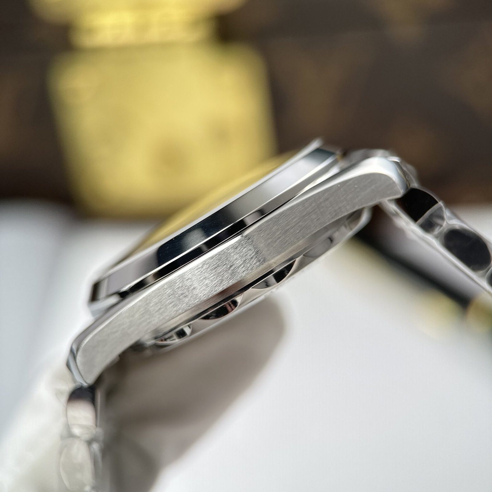 Omega Seamaster Railmaster 235.10.38.20.13.001 Steel Brown Dial Best Replica VSF 38mm - 图片 7