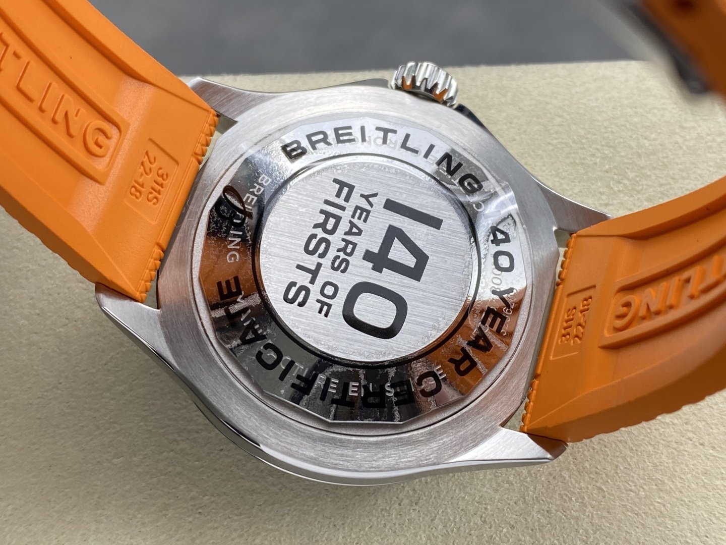 Breitling Superocean A17375211B2S4 Rainbow Orange Rubber Strap Best Replica BLS 42mm - 图片 8