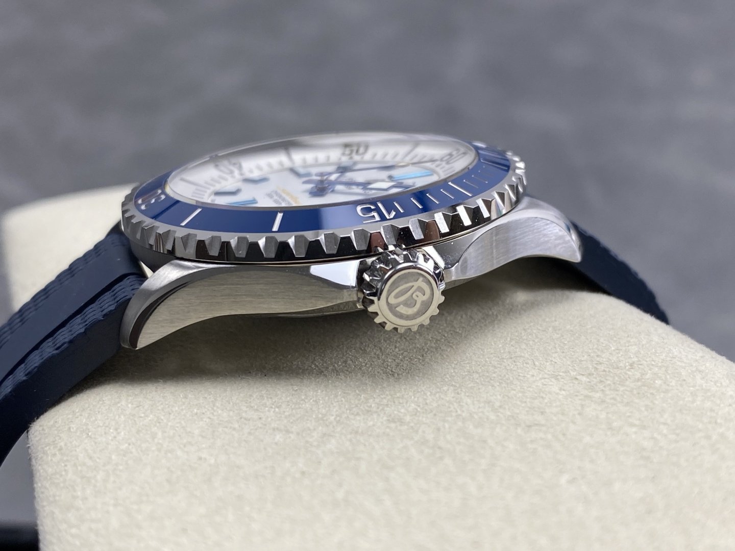 Breitling Superocean A17375E71G1S1 Silver Dial Blue Ceramic Bezel 1:1 Best Replica 42mm - 图片 7