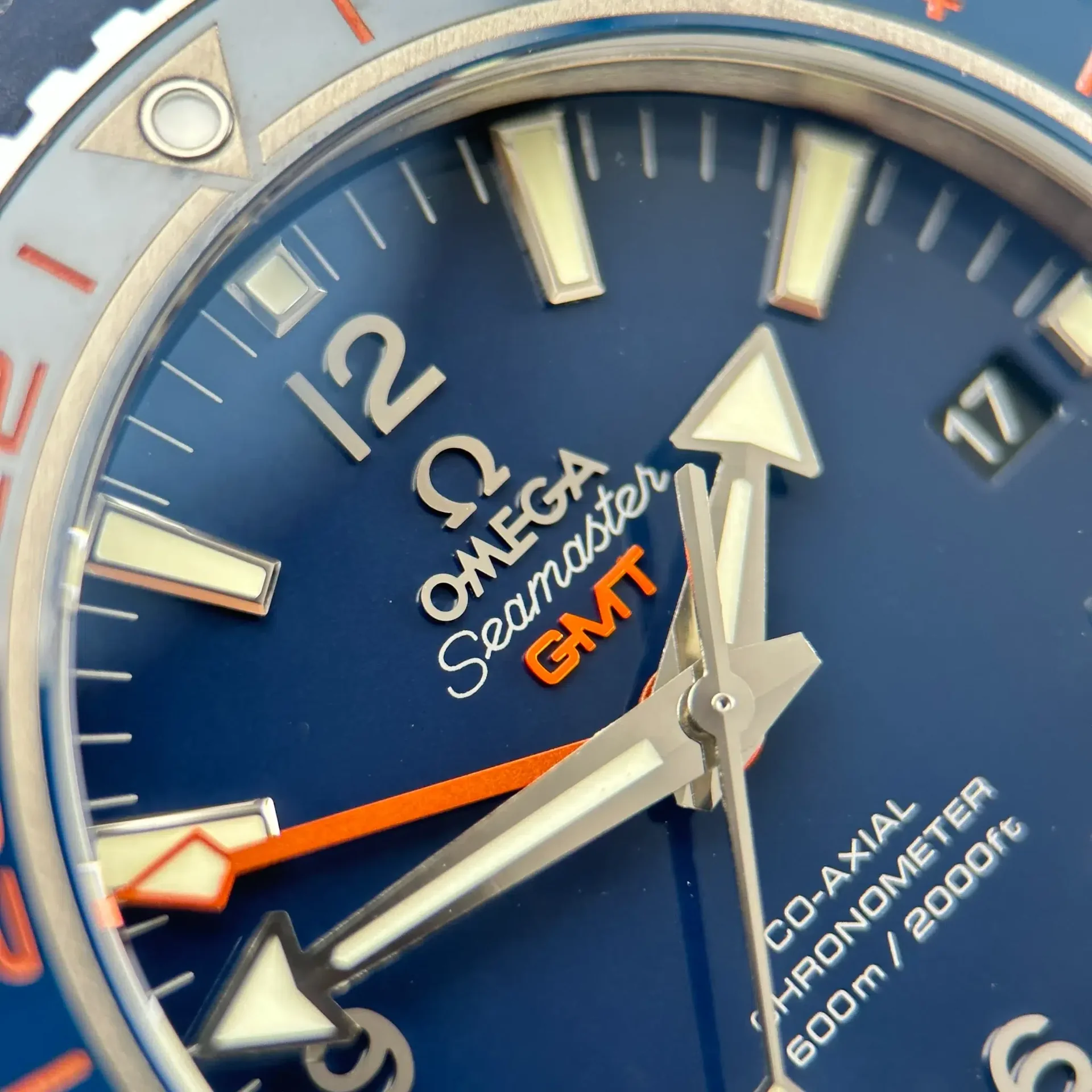 Omega Seamaster Planet Ocean GMT 600M 232.32.44.22.03.001 Blue Dial Rubber Strap 1:1 Best Replica 43.5mm - 图片 6