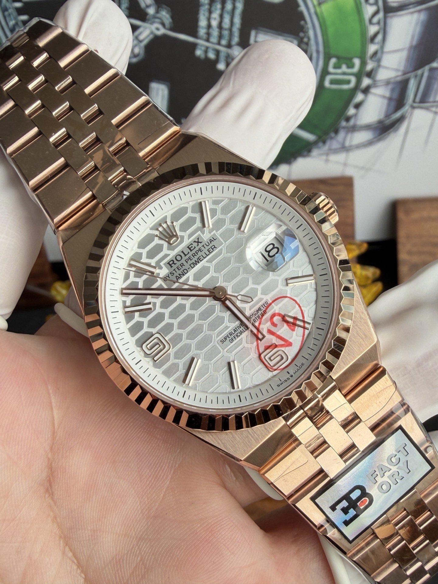 Rolex Land-Dweller 127335-0001 Rose Gold White Honeycomb-motif Dial Best Replica BPF 40mm - 图片 2
