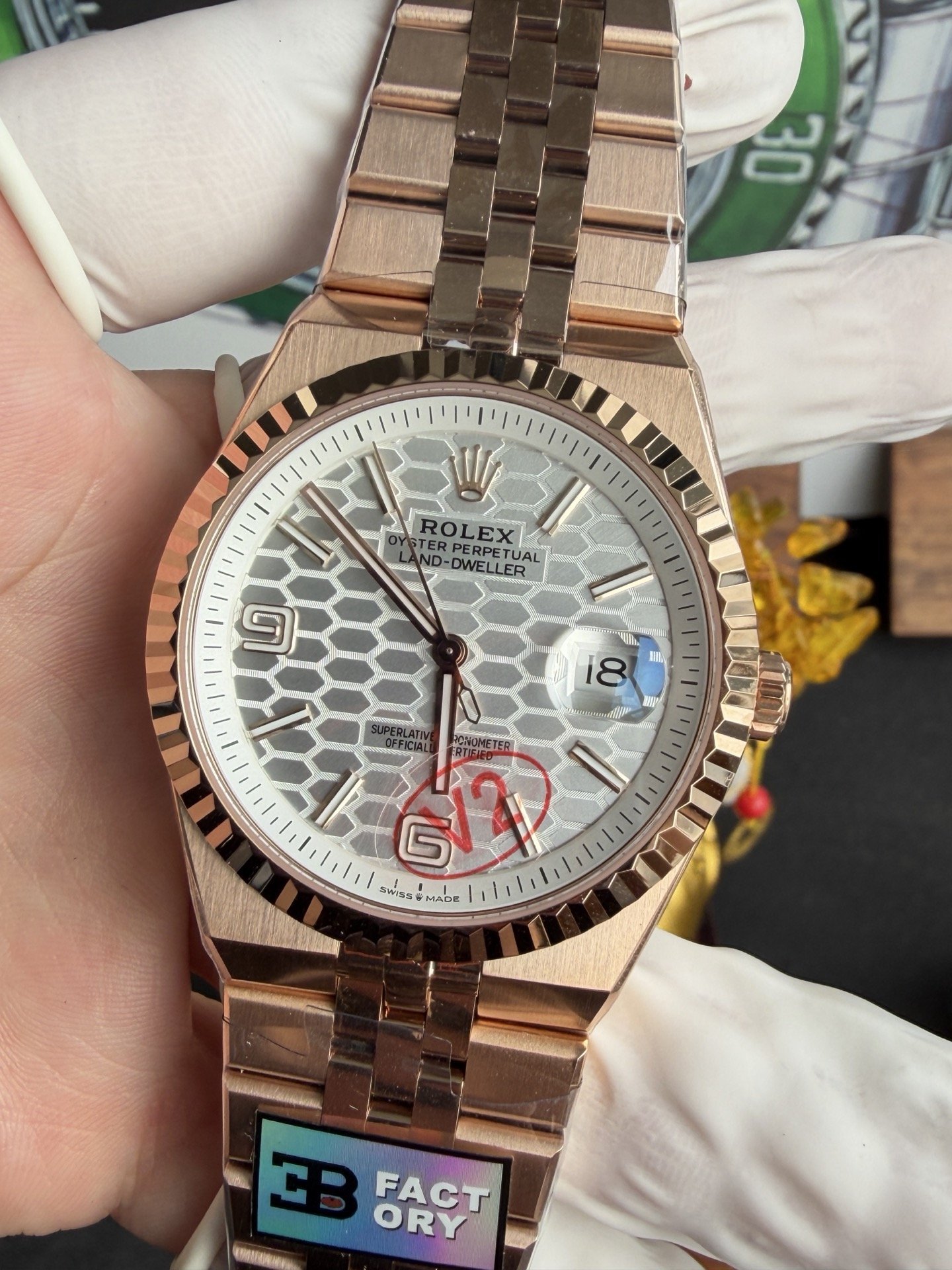 Rolex Land-Dweller 127335-0001 Rose Gold White Honeycomb-motif Dial Best Replica BPF 40mm - 图片 3