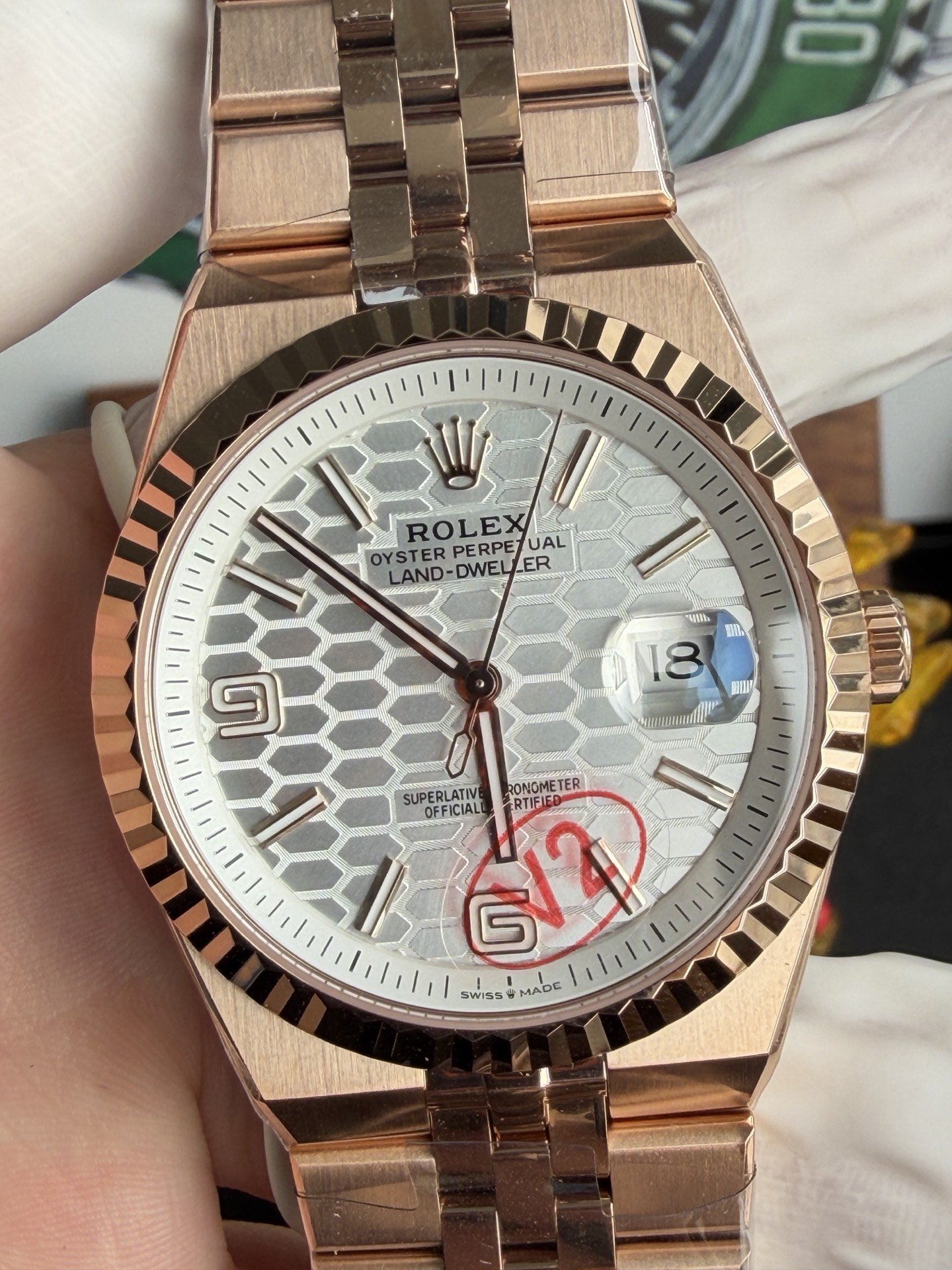 Rolex Land-Dweller 127335-0001 Rose Gold White Honeycomb-motif Dial Best Replica BPF 40mm - 图片 5