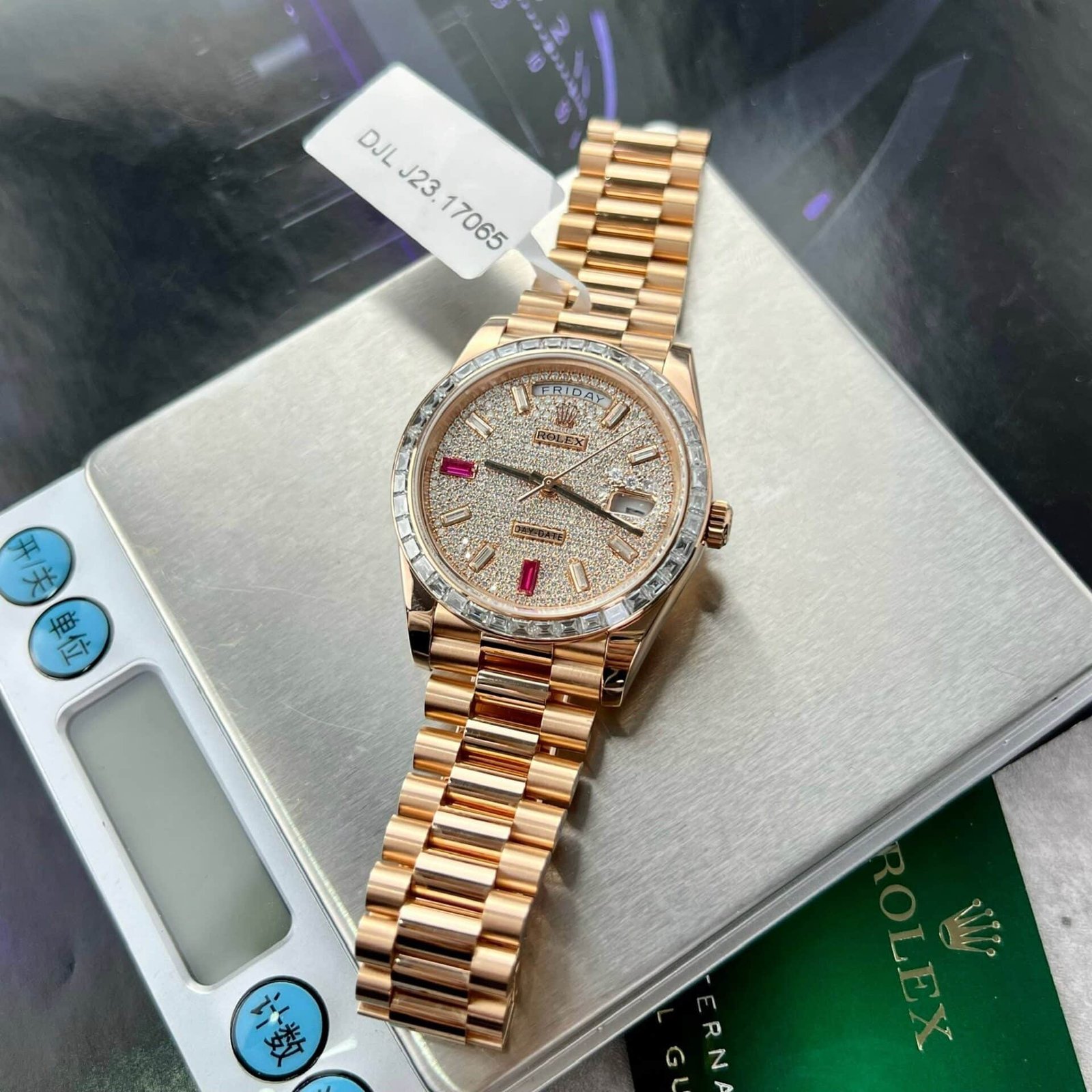 Rolex Day-Date 228345RBR 18K Gold Wrapped Customized Baguette Moissanite 40mm - 图片 4
