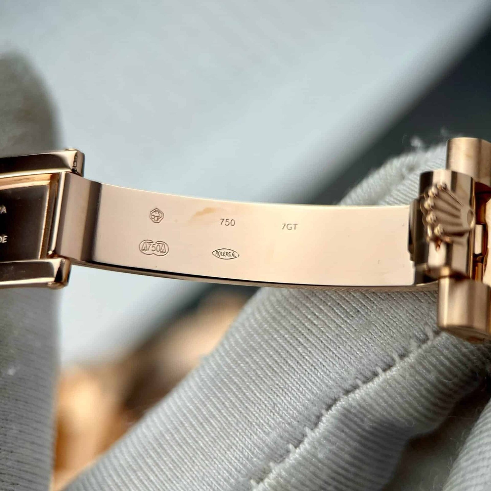 Rolex Day-Date 228345RBR 18K Gold Wrapped Customized Baguette Moissanite 40mm - 图片 10