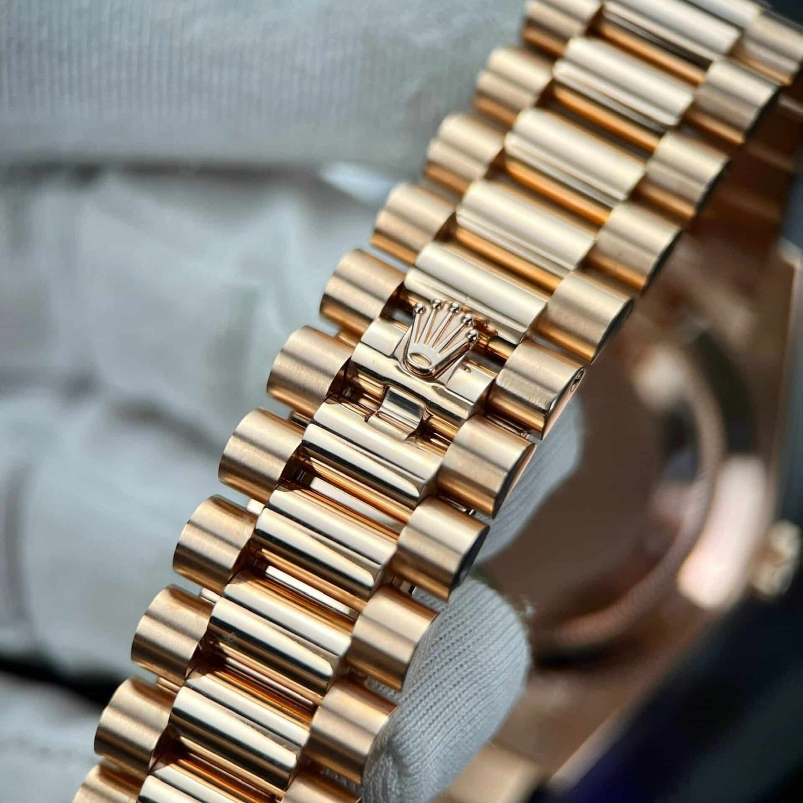 Rolex Day-Date 228345RBR 18K Gold Wrapped Customized Baguette Moissanite 40mm - 图片 11