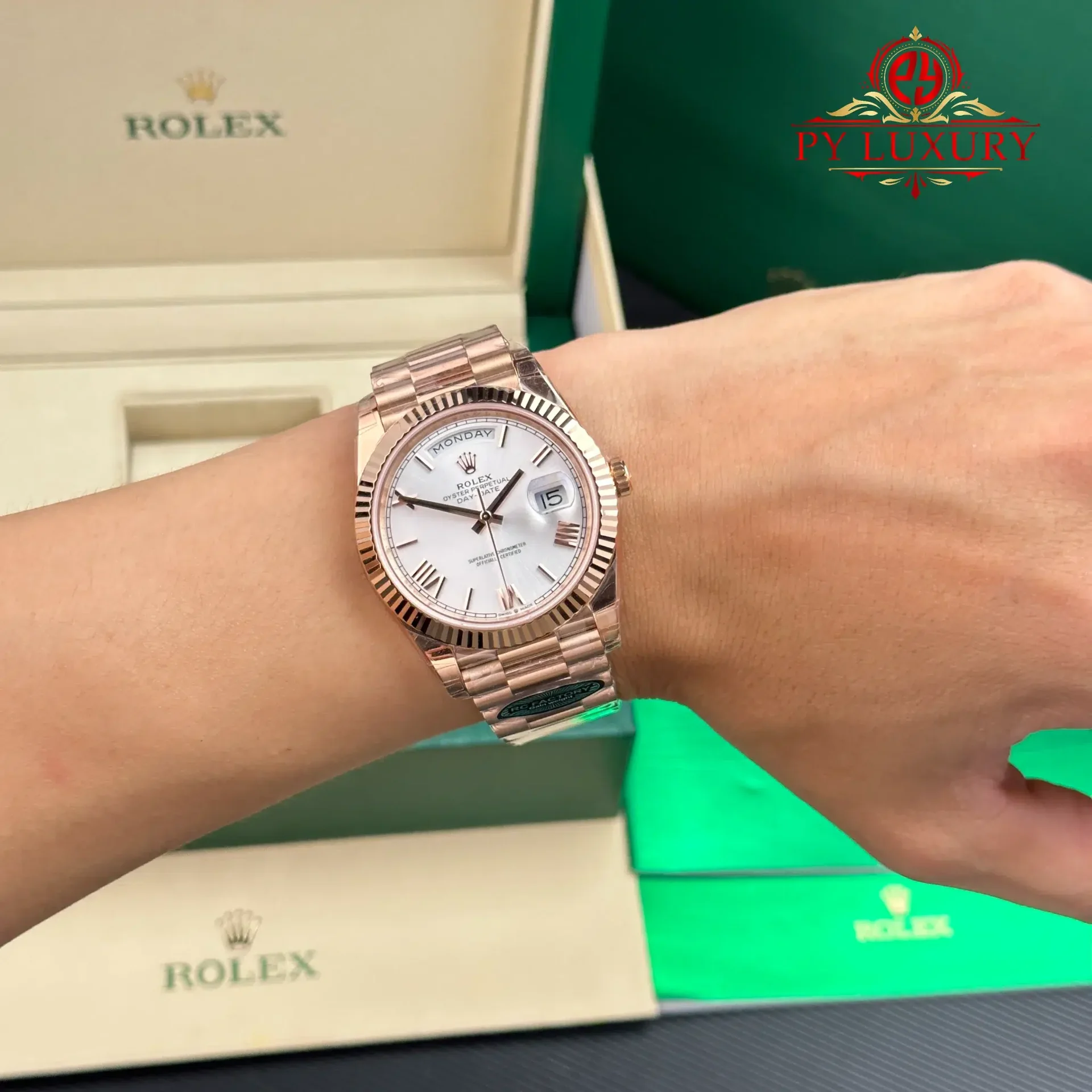 Rolex Day-Date 228235 Rose Gold Sundust Roman Dial Super Clone Gained Weight 210g RCF 40mm - 图片 4