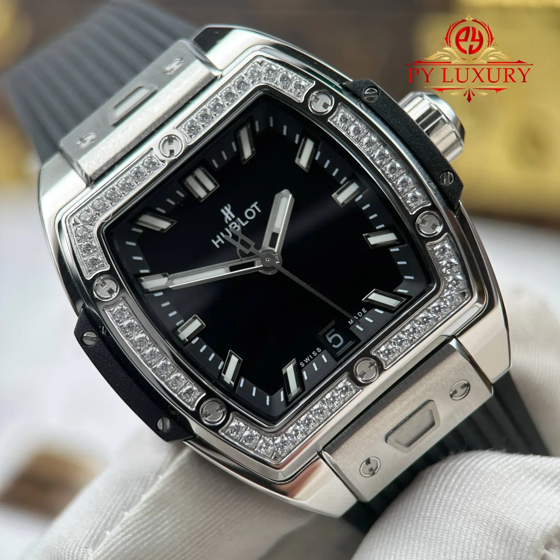 Hublot Spirit of Big Bang Titanium Diamonds Black Dial Rubber Strap Replica 39mm - 图片 5