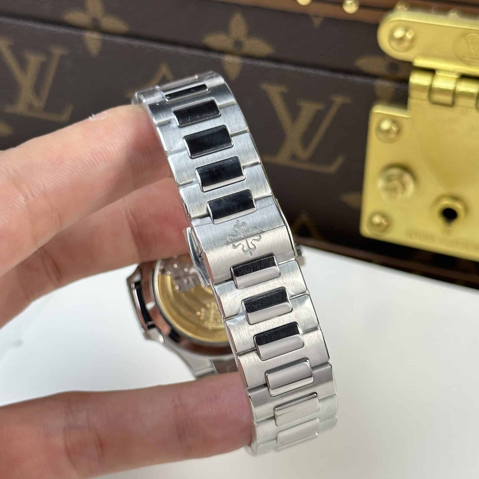 Patek Philippe Nautilus 7118/1A-011 Grey Dial Best Replica 35.2mm - 图片 11