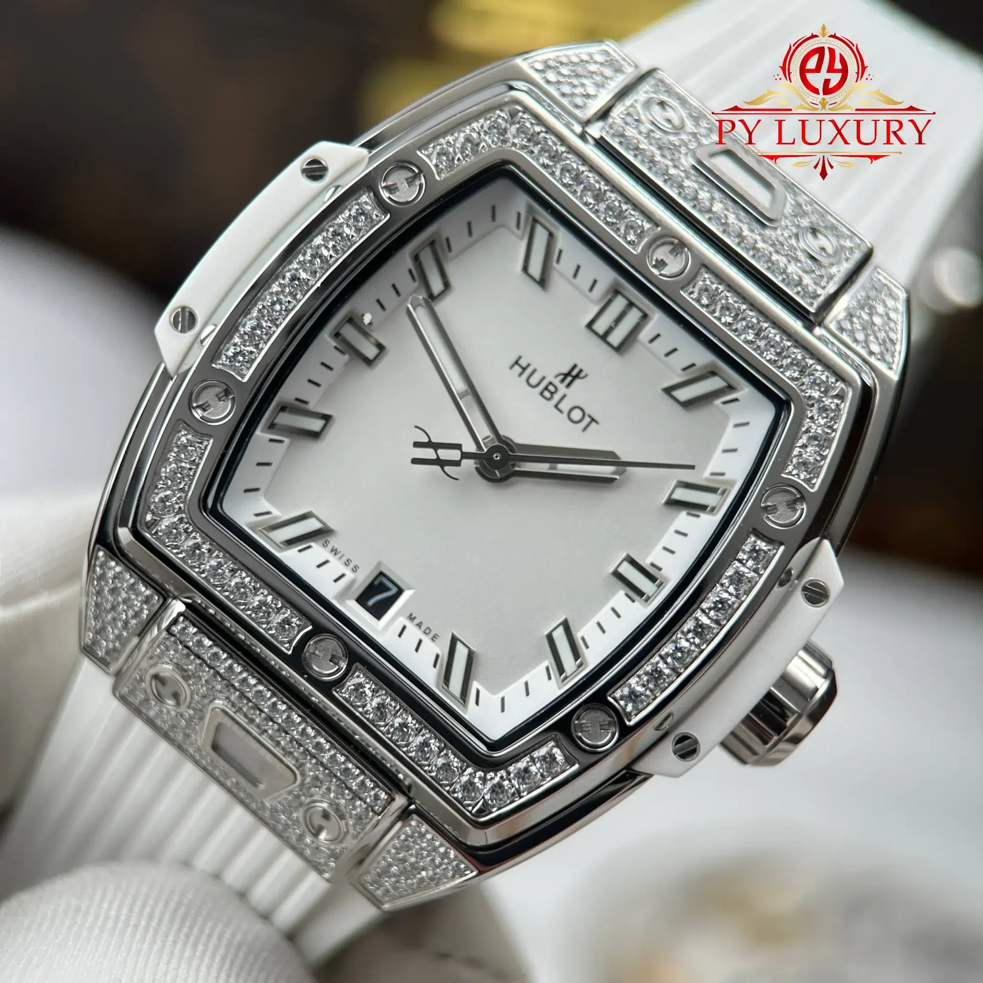 Hublot Spirit of Big Bang Titanium White Pavé Rubber Strap Replica 39mm - 图片 5