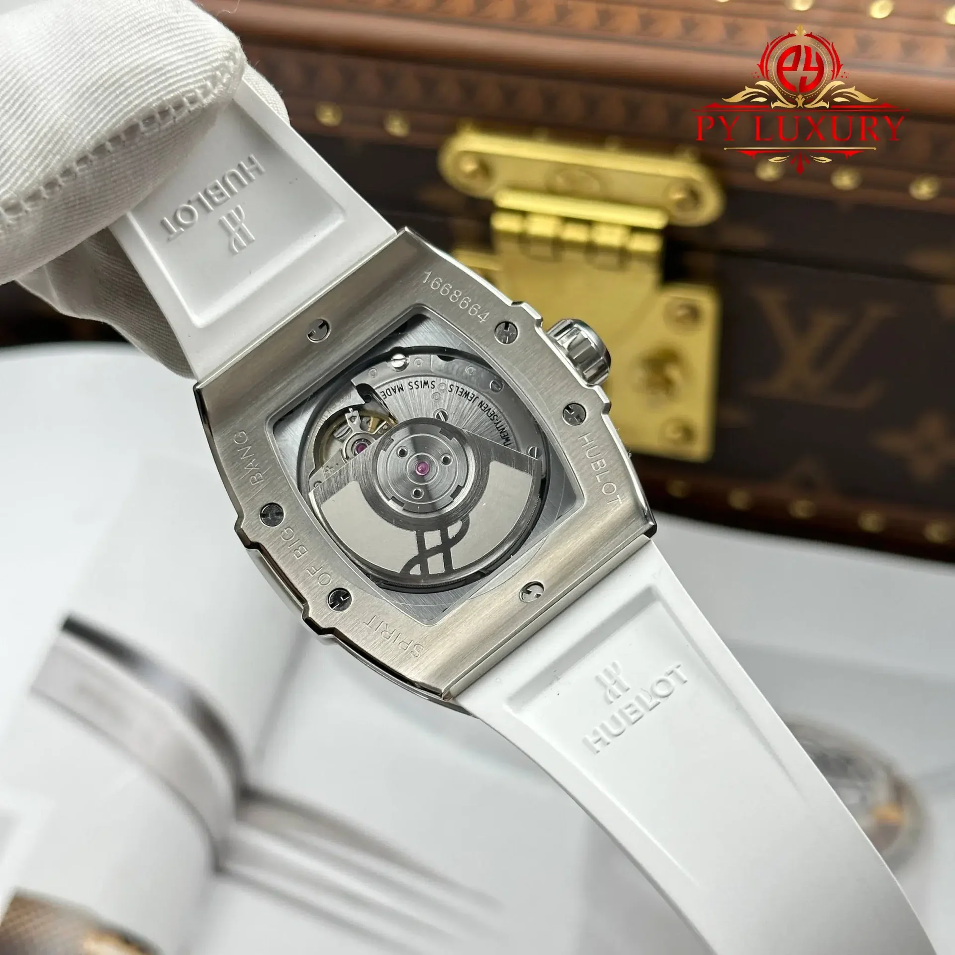 Hublot Spirit of Big Bang Titanium White Pavé Rubber Strap Replica 39mm - 图片 10
