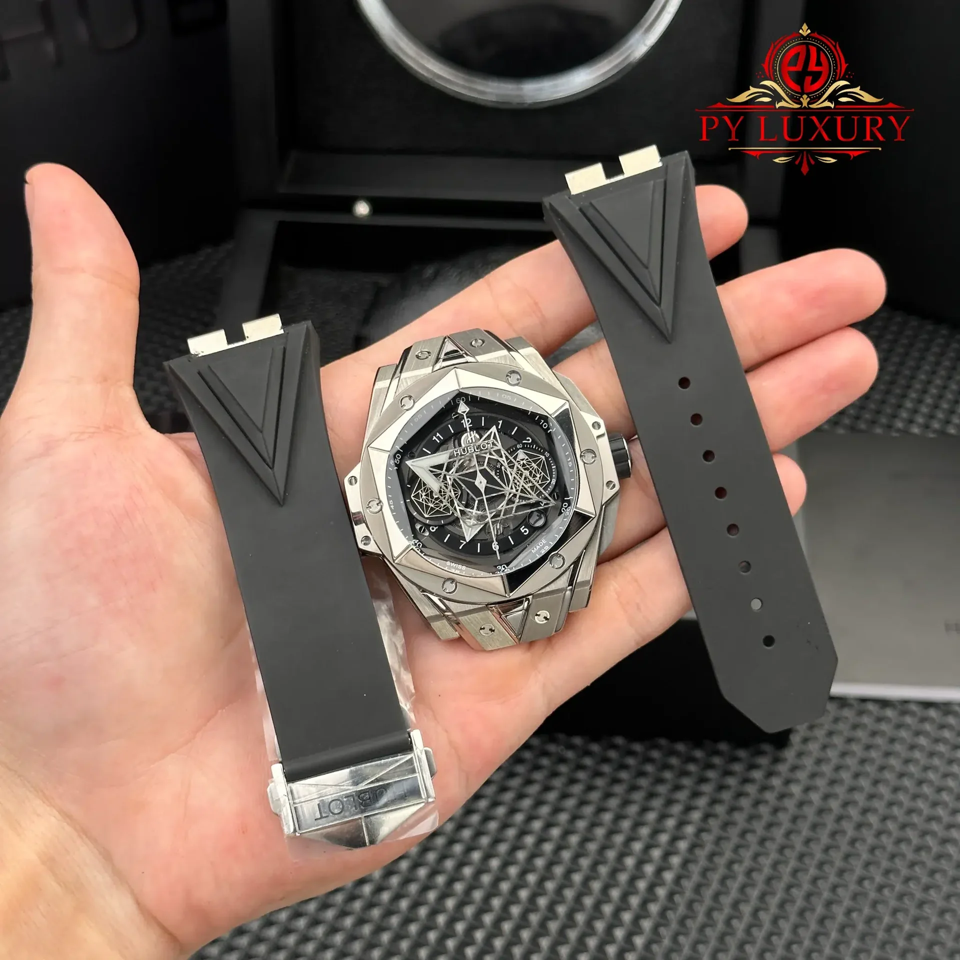Hublot Big Bang Sang Bleu II Titanium Black Dial Rubber Strap Best Replica BBF 45mm - 图片 2