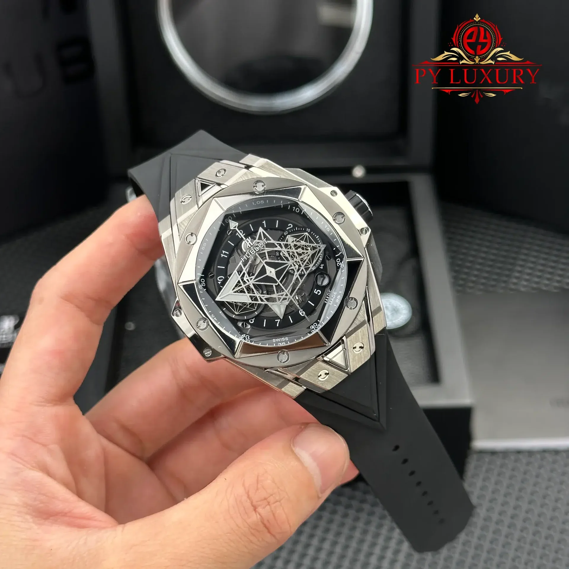 Hublot Big Bang Sang Bleu II Titanium Black Dial Rubber Strap Best Replica BBF 45mm - 图片 4