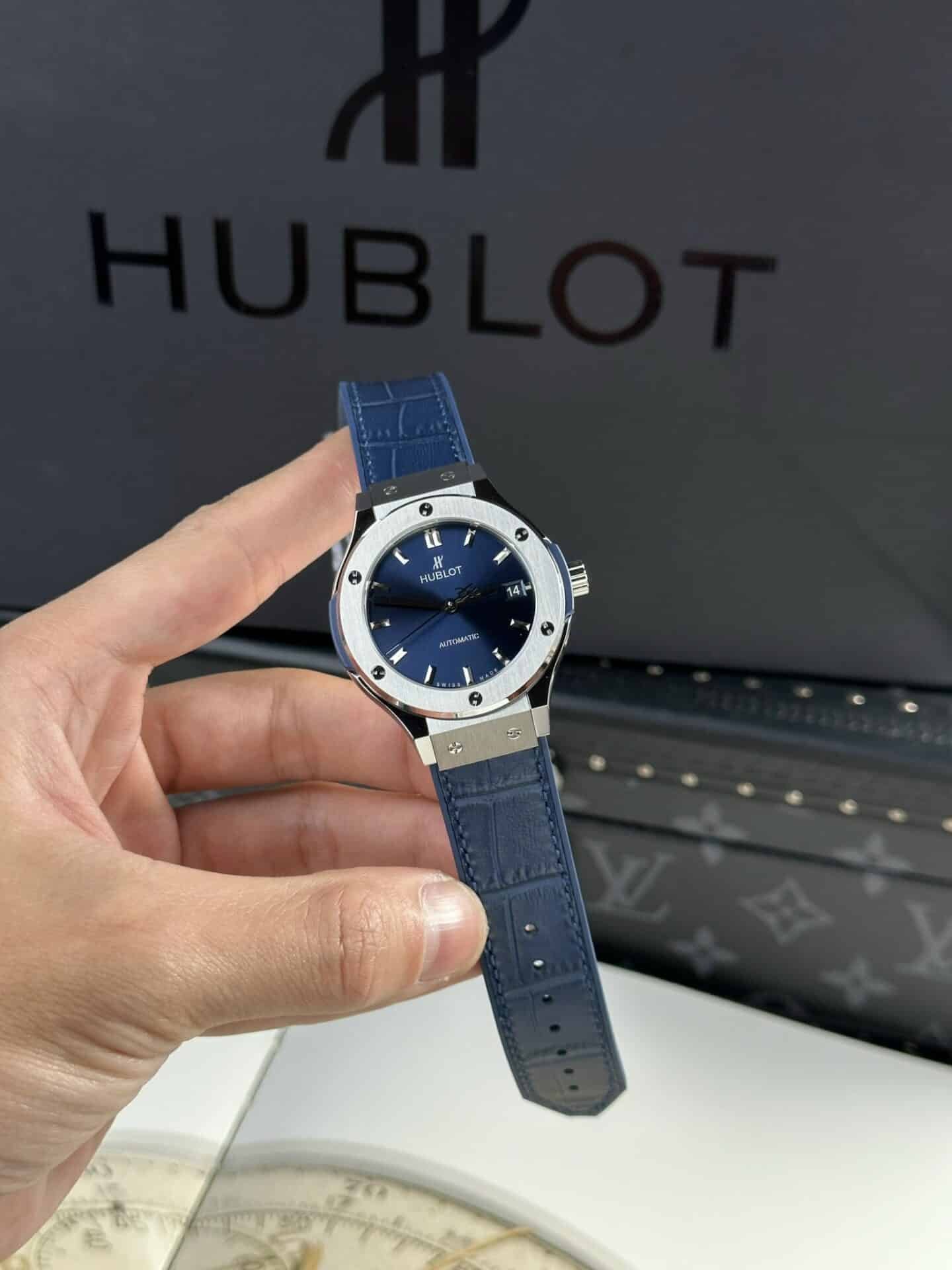 Hublot Classic Fusion Titanium Blue Dial Leather Best Replica JJF 38mm - 图片 2