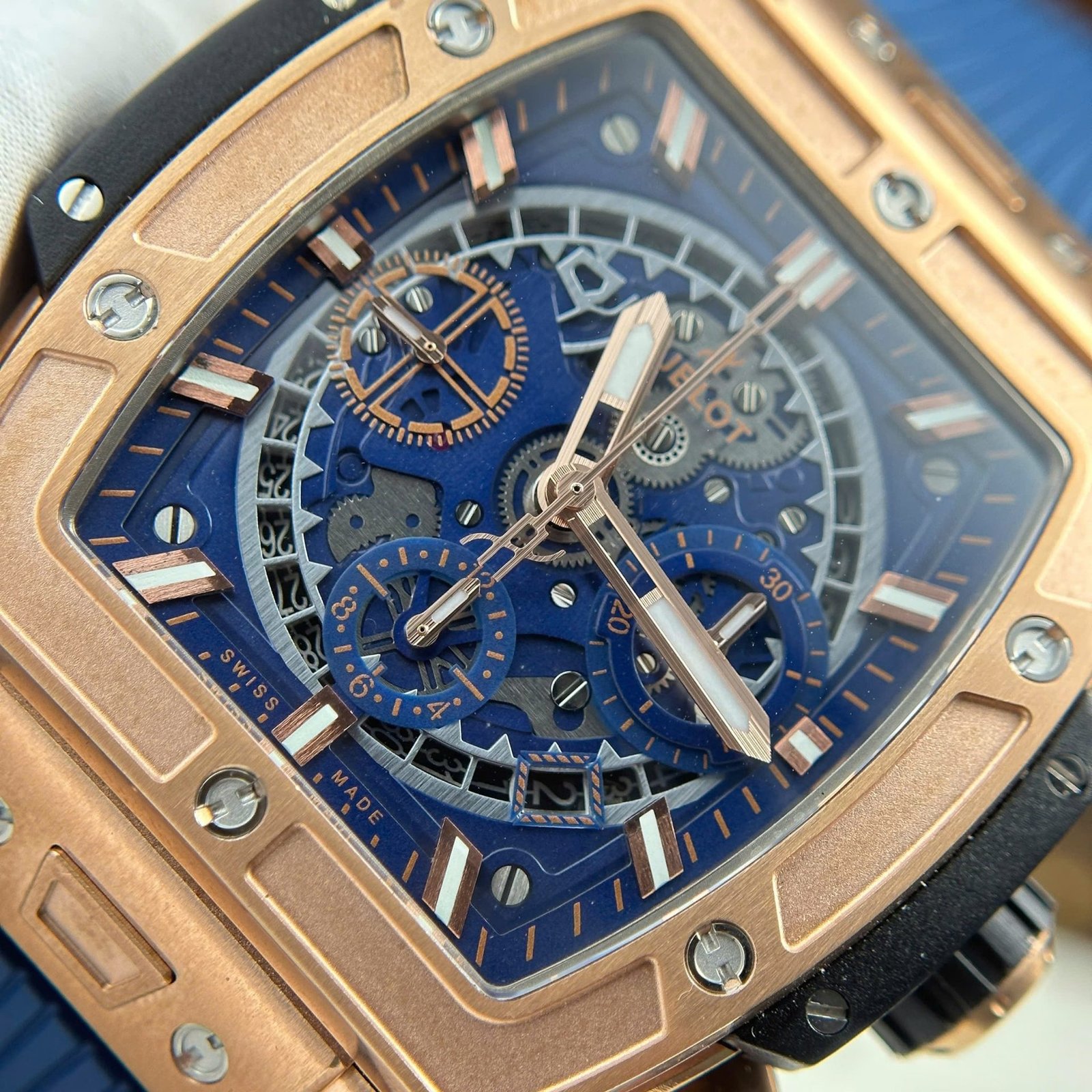 Hublot Spirit of Big Bang King Gold Blue Best Replica BBF 42mm - 图片 5