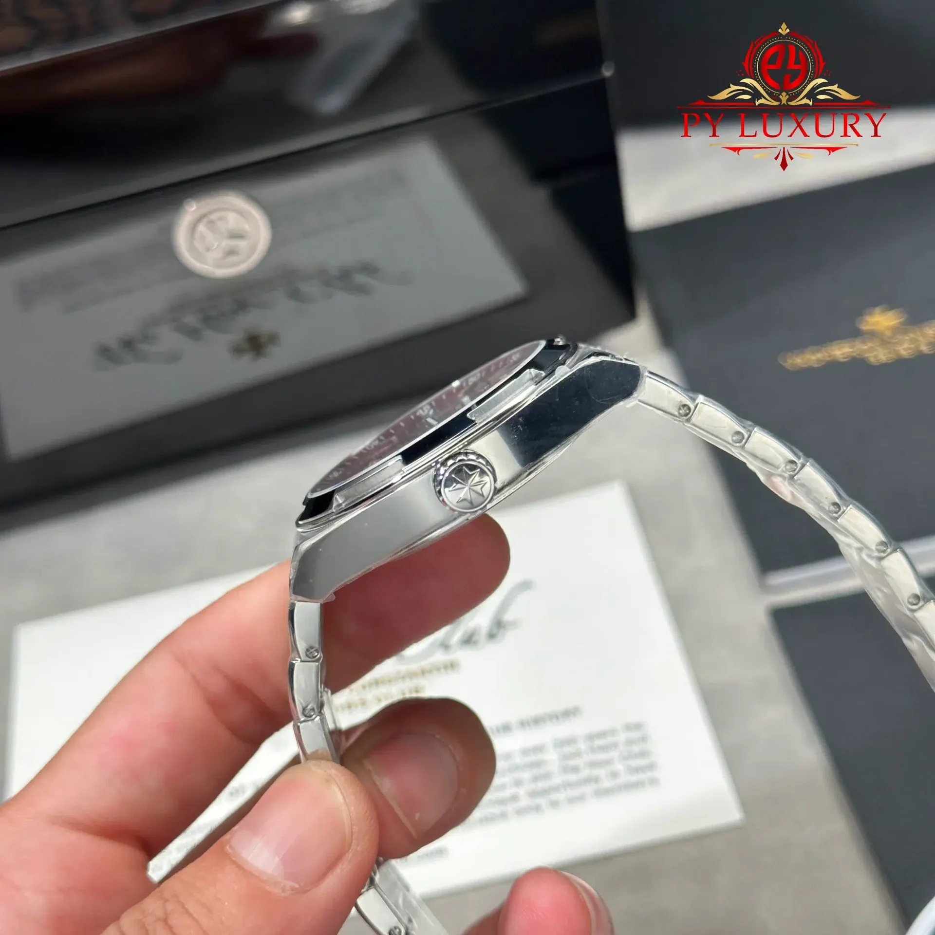 Vacheron Constantin Overseas 6000V Tourbillon Burgundy Red Dial Best Replica 42.5mm - 图片 9