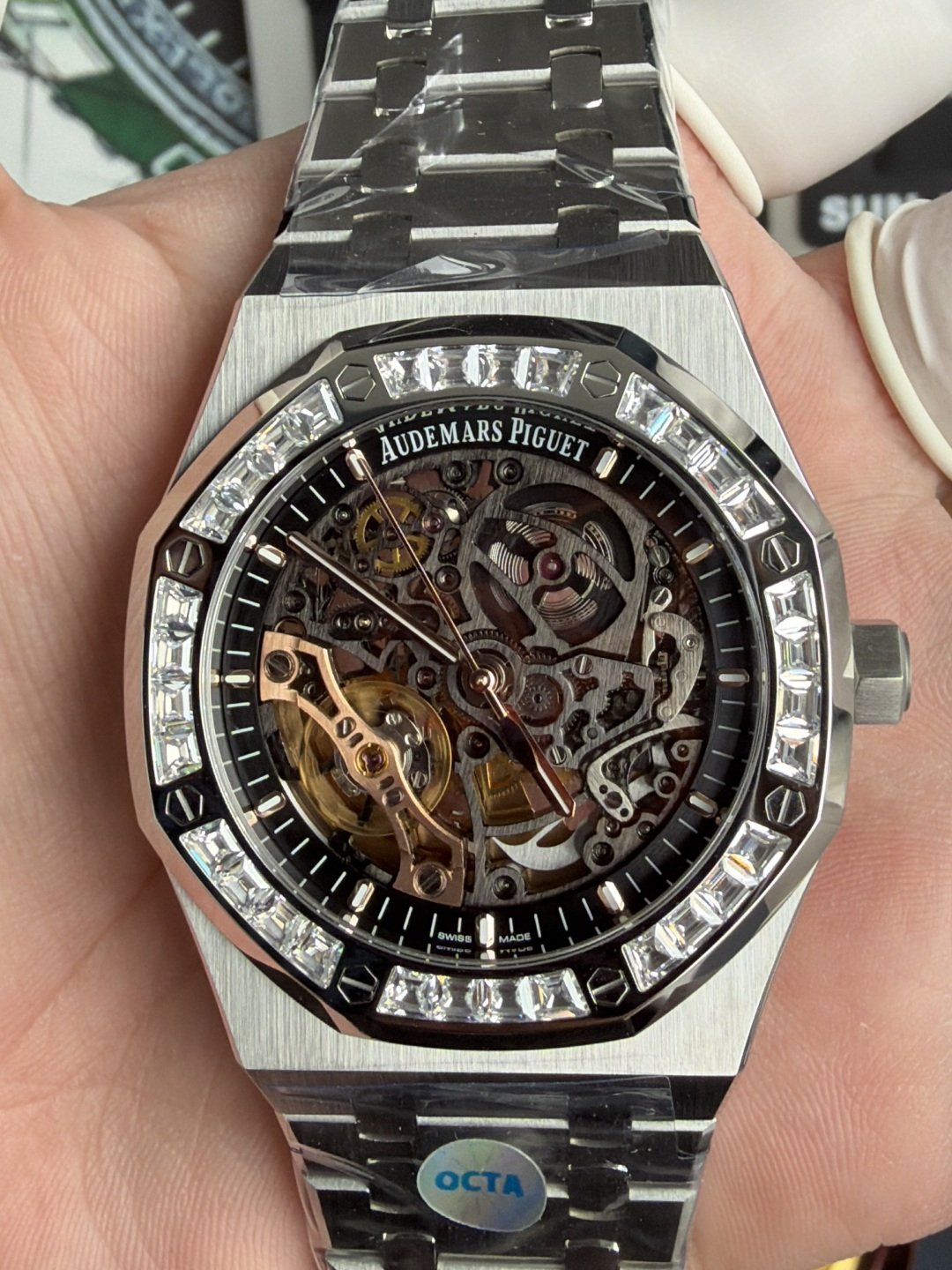 Audemars Piguet Royal Oak OpenWorked 15412BC Skeleton Dial CZ Stone Bezel Best Replica OCTA 41mm (Free Sprung) - 图片 5