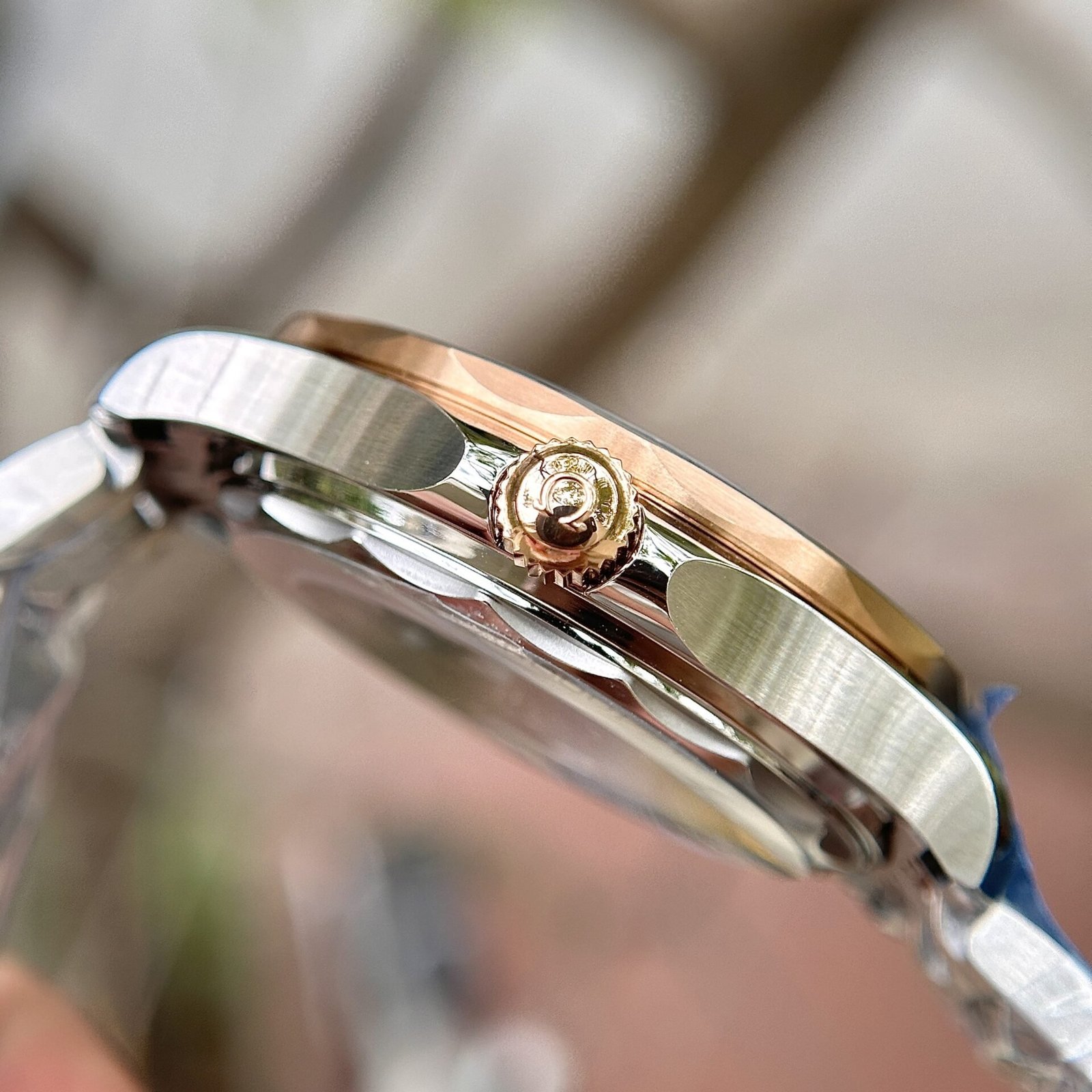 Omega Seamaster Diver 300M Two Tone Rose Gold Black Dial Best Replica 42mm - 图片 5