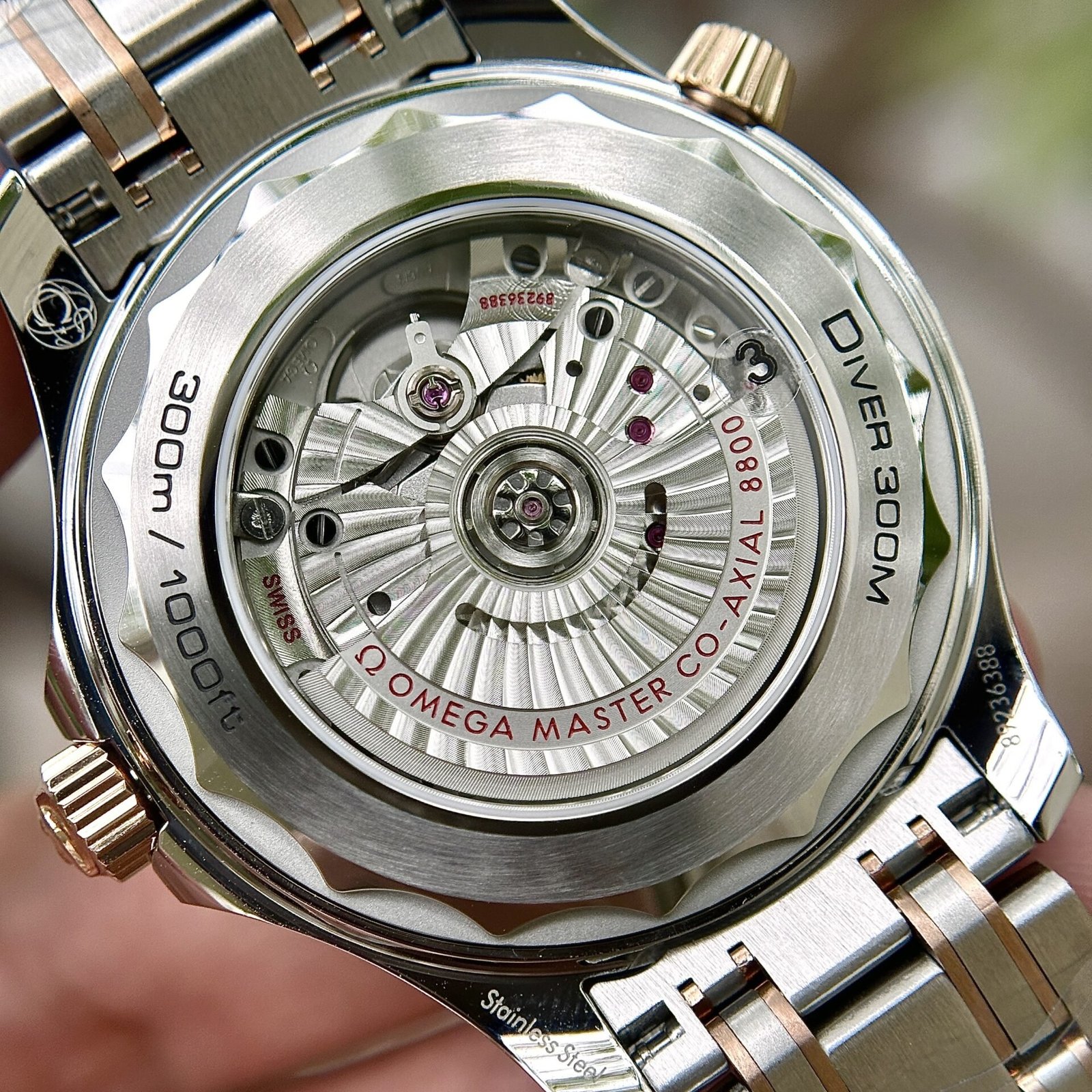 Omega Seamaster Diver 300M Two Tone Rose Gold Black Dial Best Replica 42mm - 图片 7