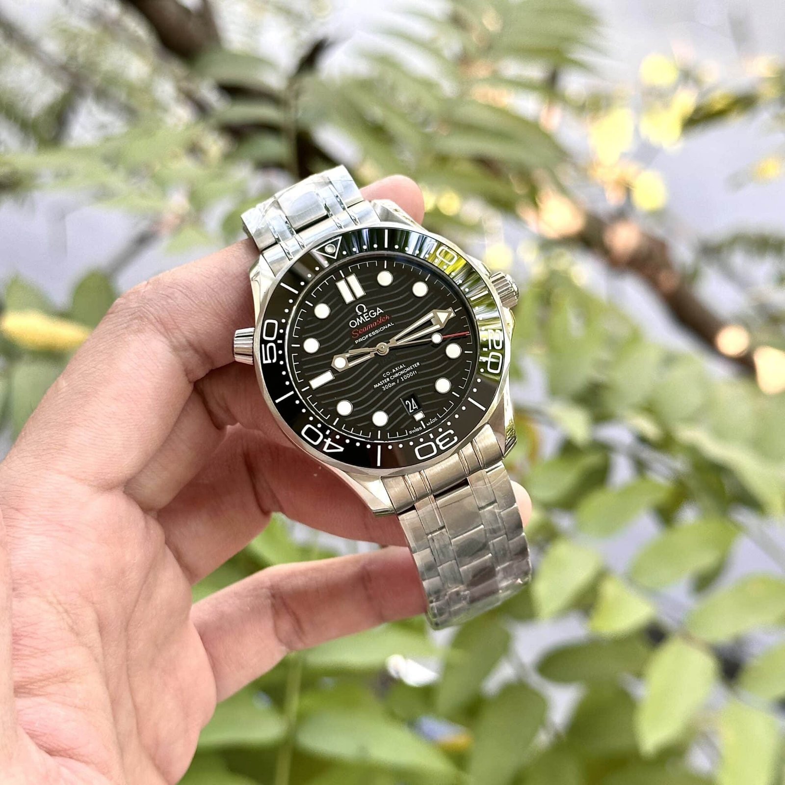Omega Seamaster Diver 300M Steel Black Dial Best Replica 42mm - 图片 4