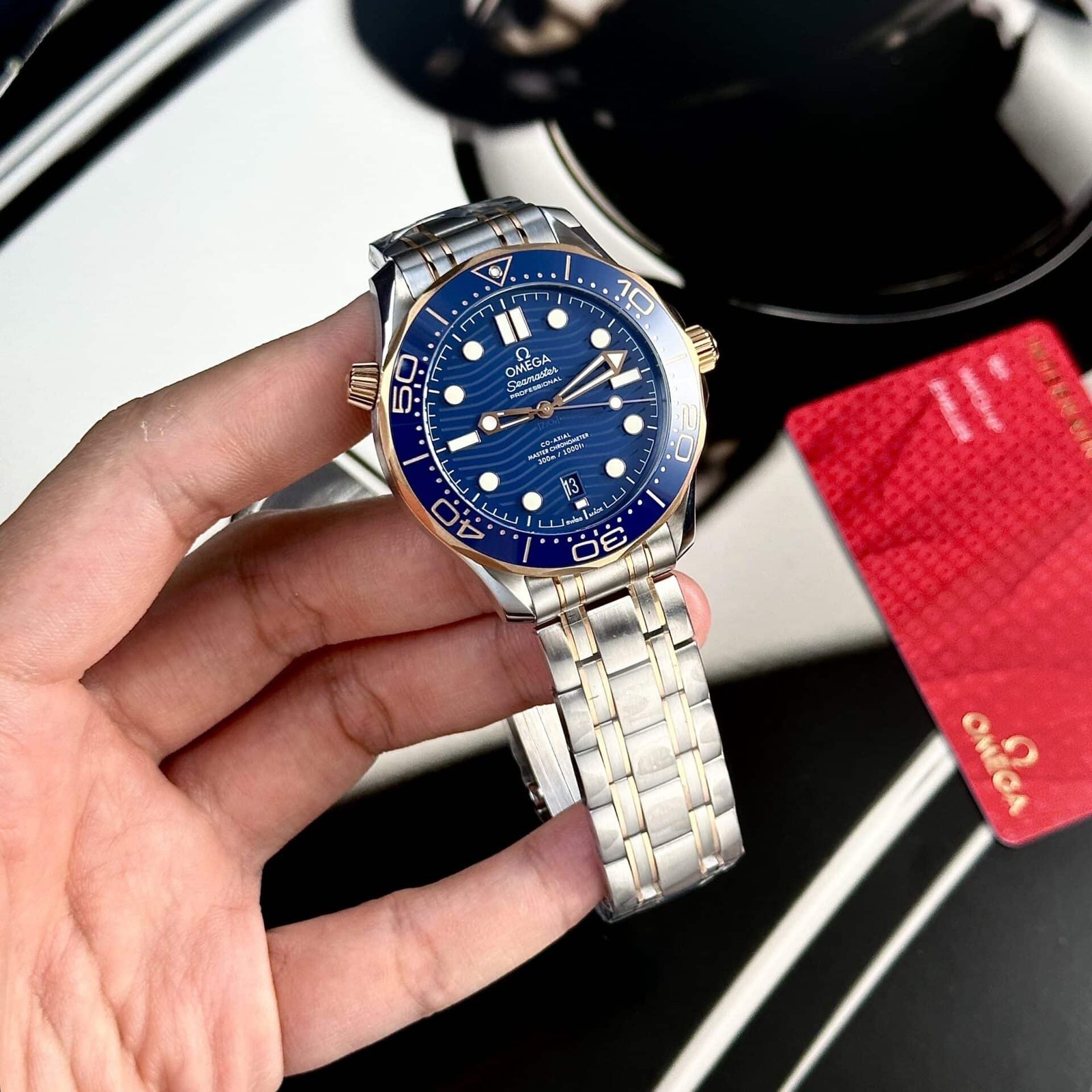 Omega Seamaster Diver 300M Two Tone Yellow Gold Blue Dial Best Replica 42mm - 图片 3