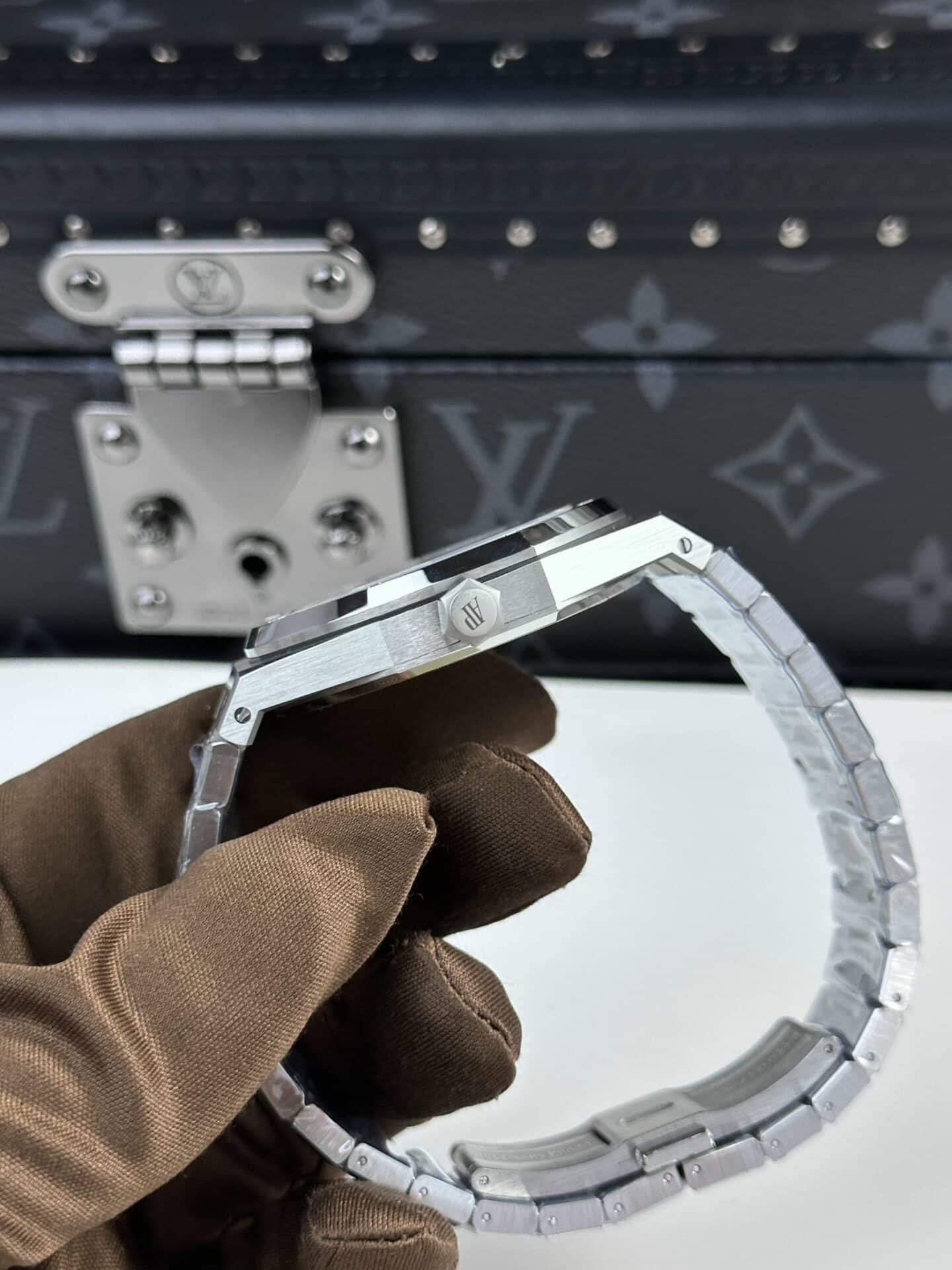Audemars Piguet Royal Oak 15400ST Black Dial Best Replica APS Factory 41mm - 图片 7