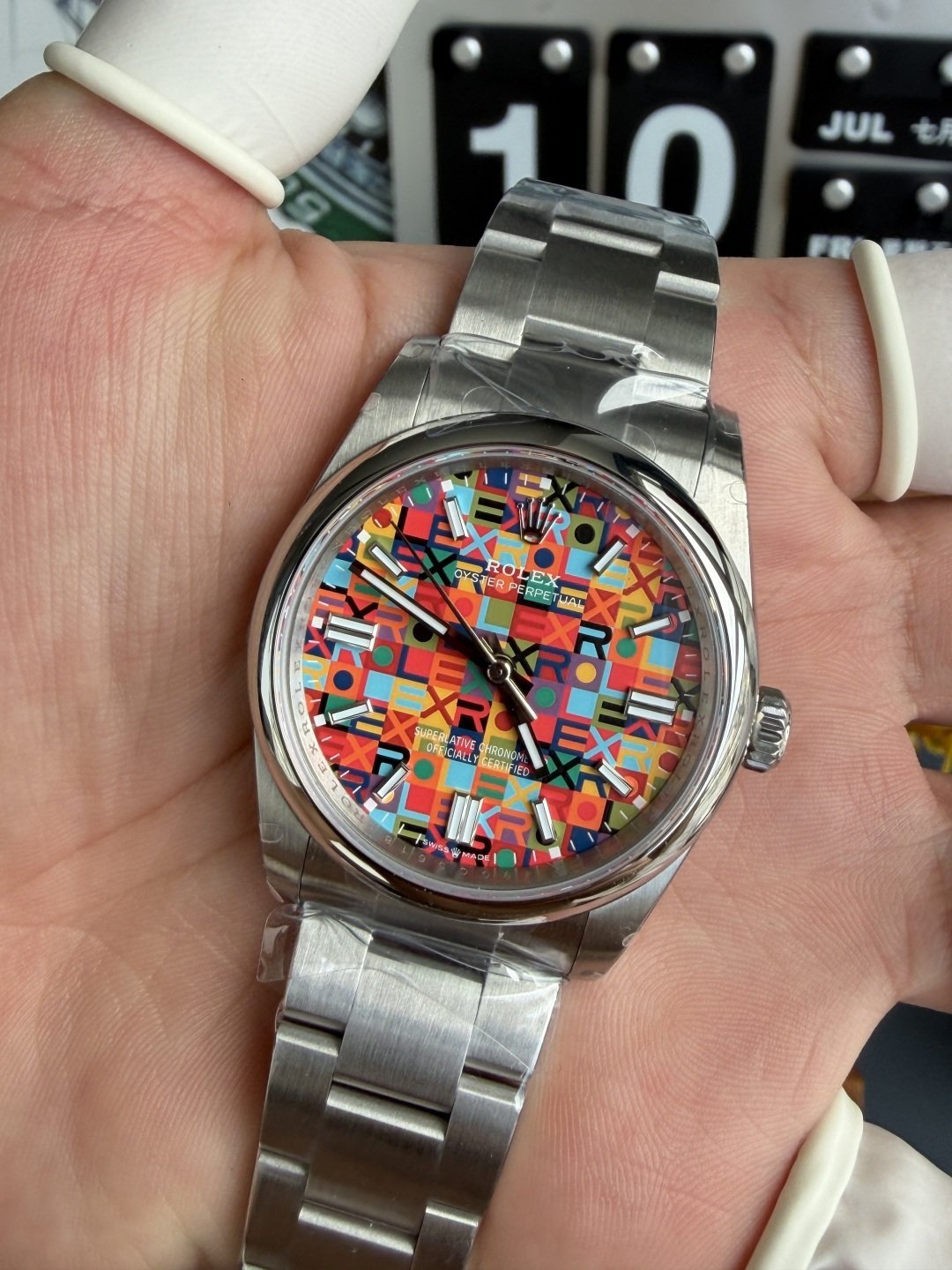 Rolex Oyster Perpetual 126000-0016 Multicoloured Jubilee-Motif Dial Best Replica QF 36mm - 图片 4