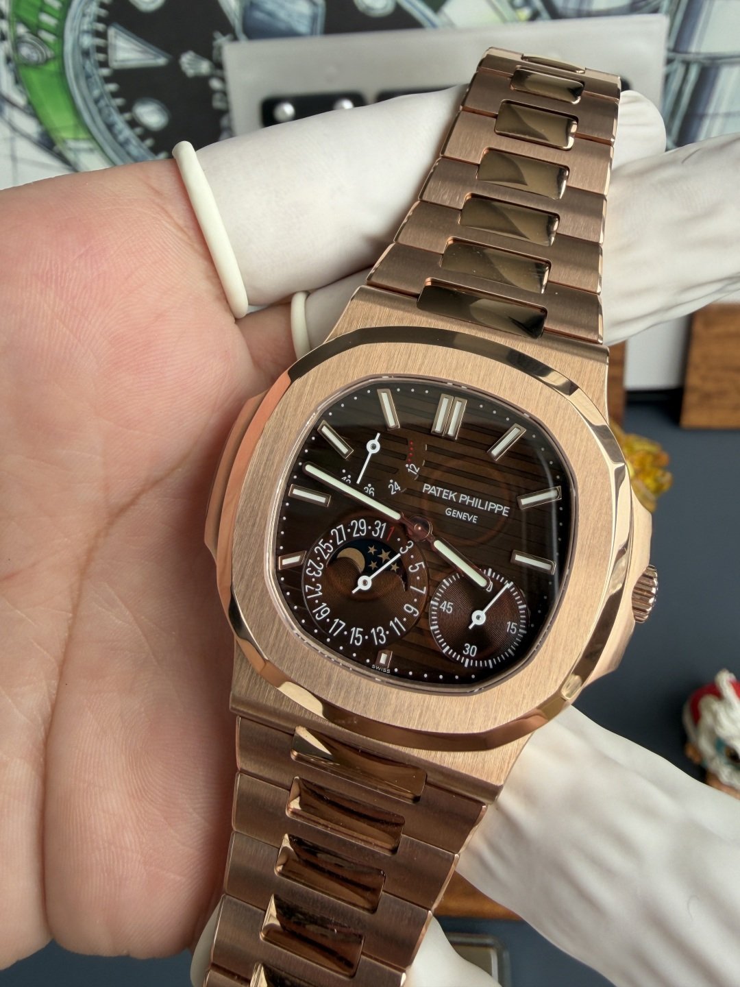 Patek Philippe Nautilus 5712/1R-001 Brown Dial 18K Rose Gold Plating Super Clone Gained Weight 195g UMIF 40mm - 图片 4
