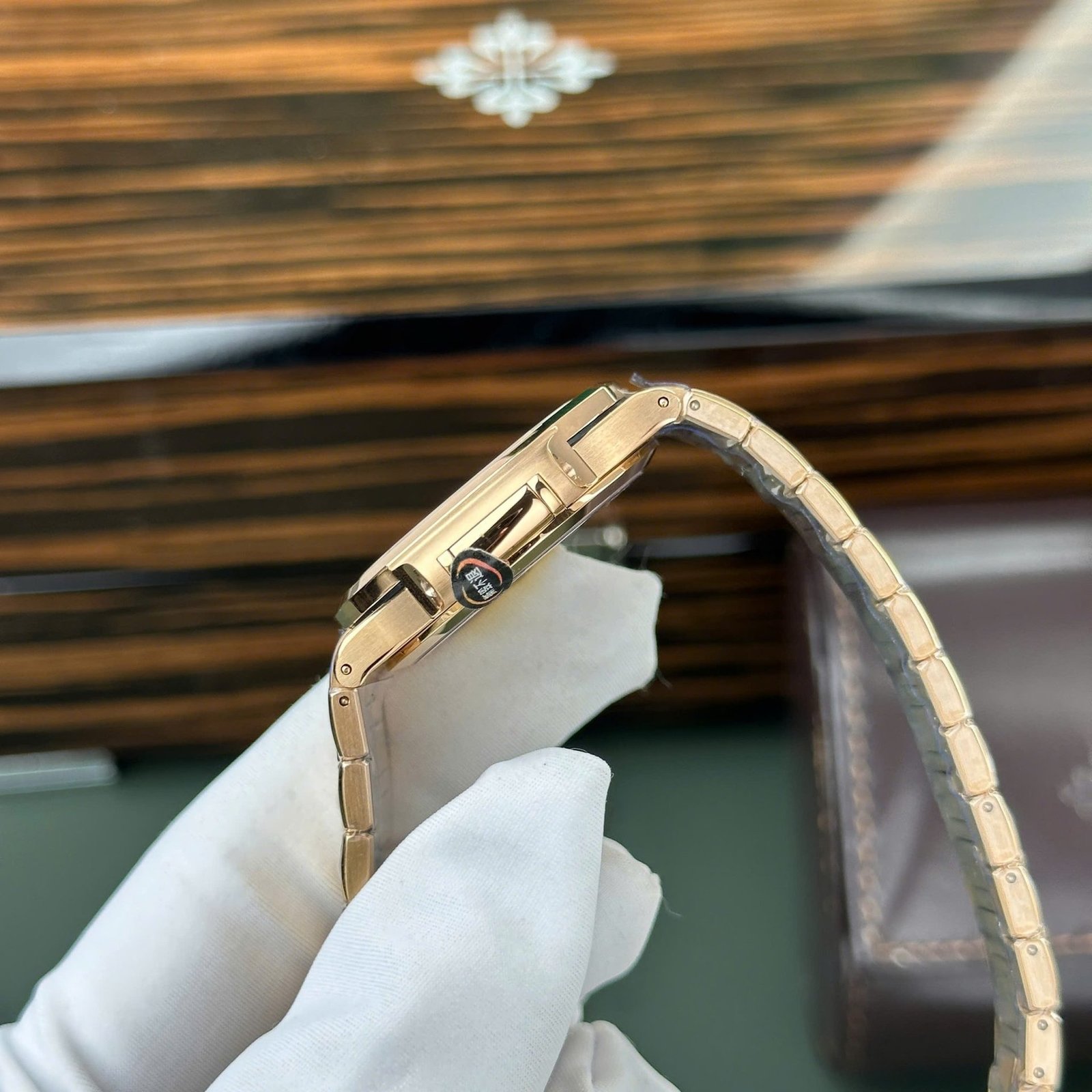 Patek Philippe Nautilus 7118/1R-010 Rose Gold Golden Brown Dial Best Replica 35.2mm - 图片 6