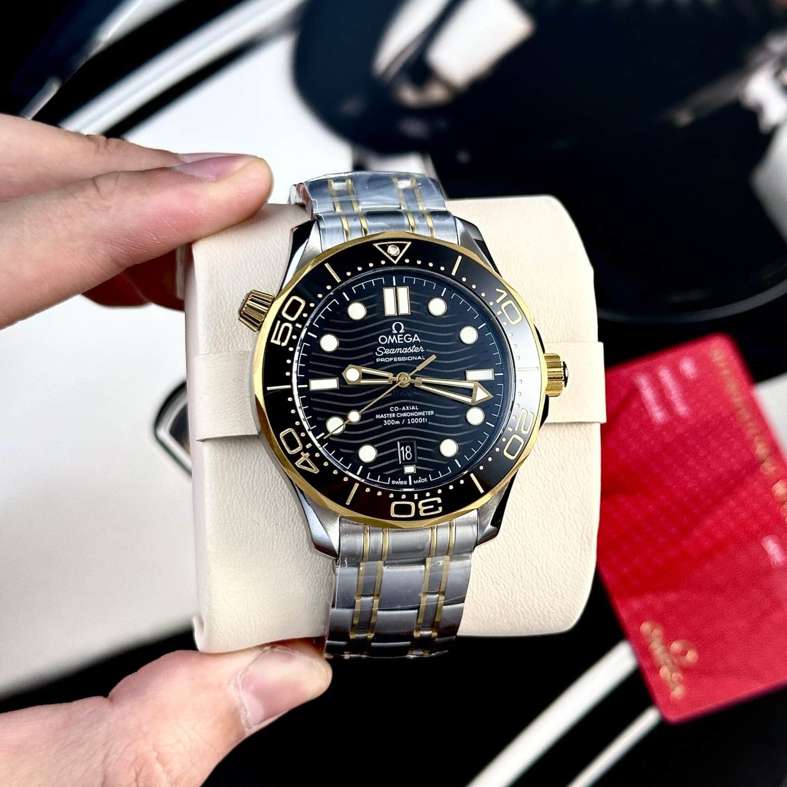 Omega Seamaster Diver 300M Two Tone Yellow Gold Black Dial Super Clone 42mm