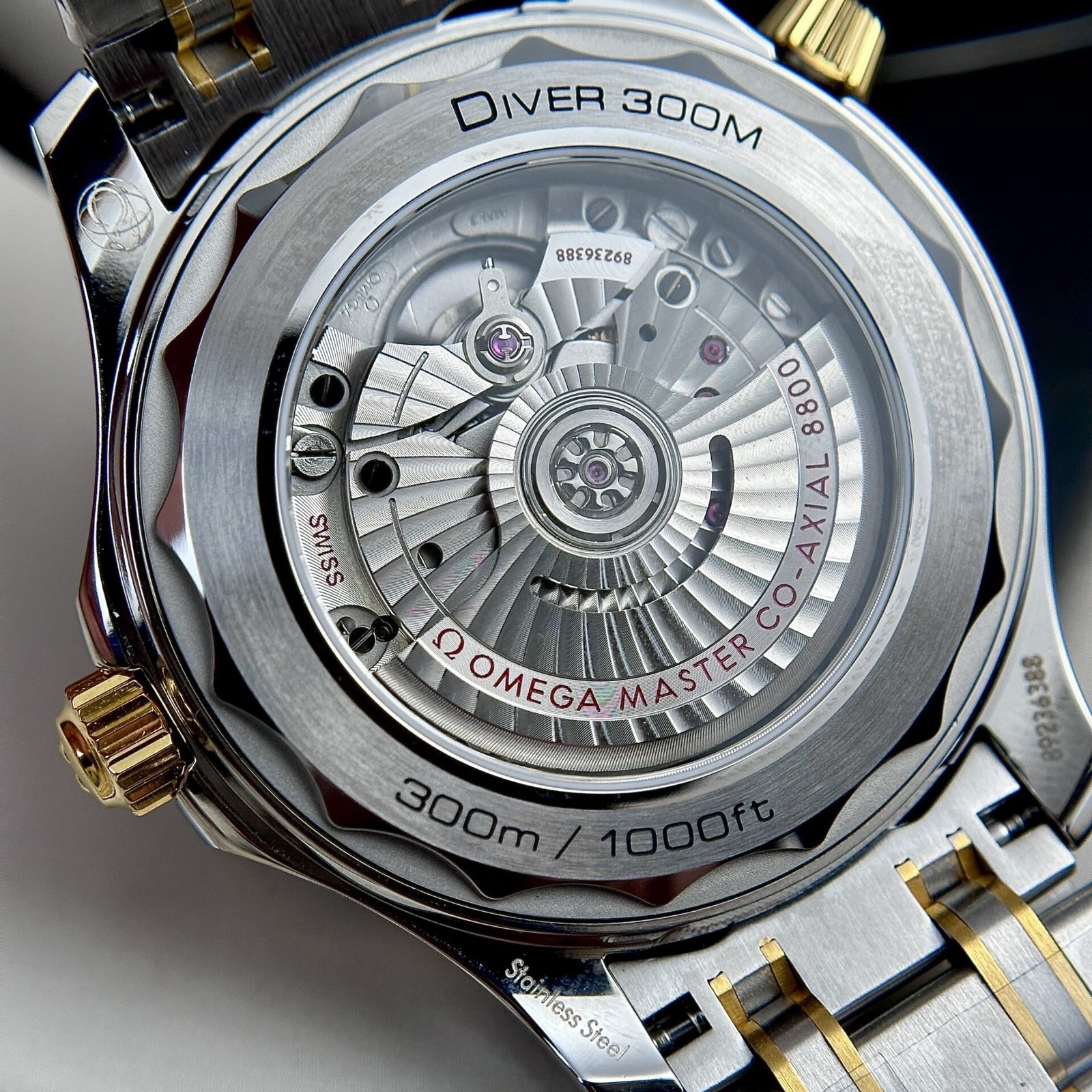 Omega Seamaster Diver 300M Two Tone Yellow Gold Black Dial Super Clone 42mm - 图片 8